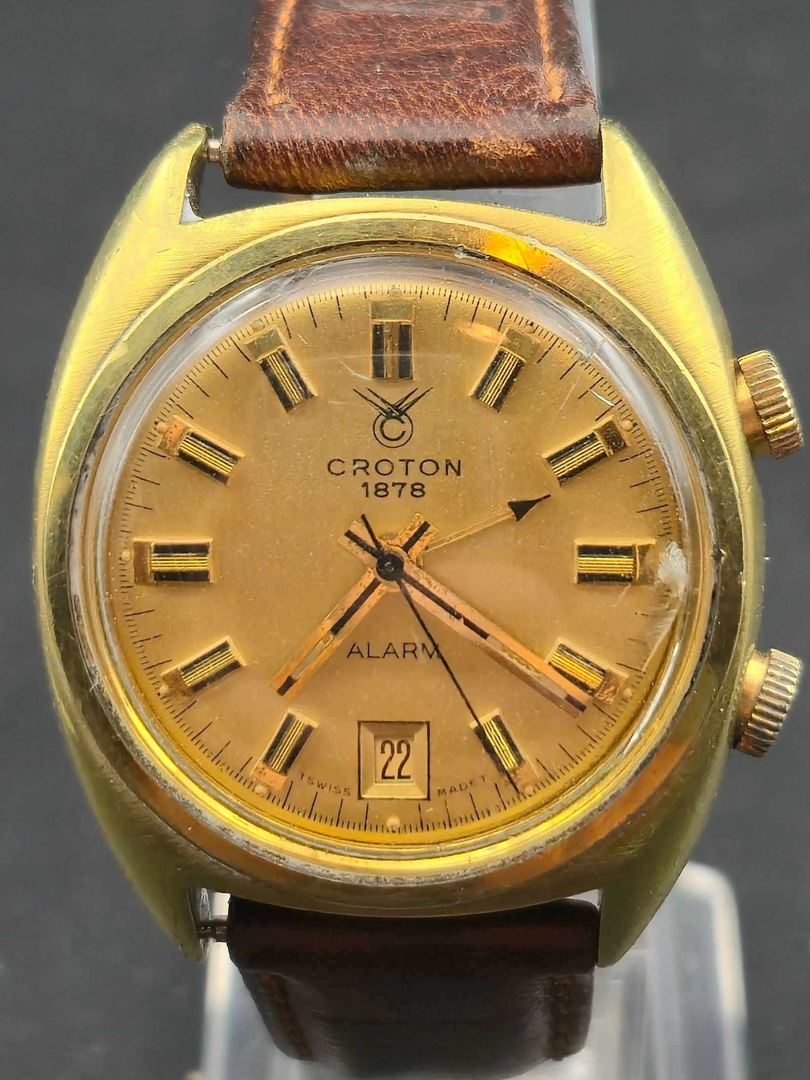 Vintage Croton 1878 Alarm Date Watch Gold Plate Case 35mm (1 of 9)