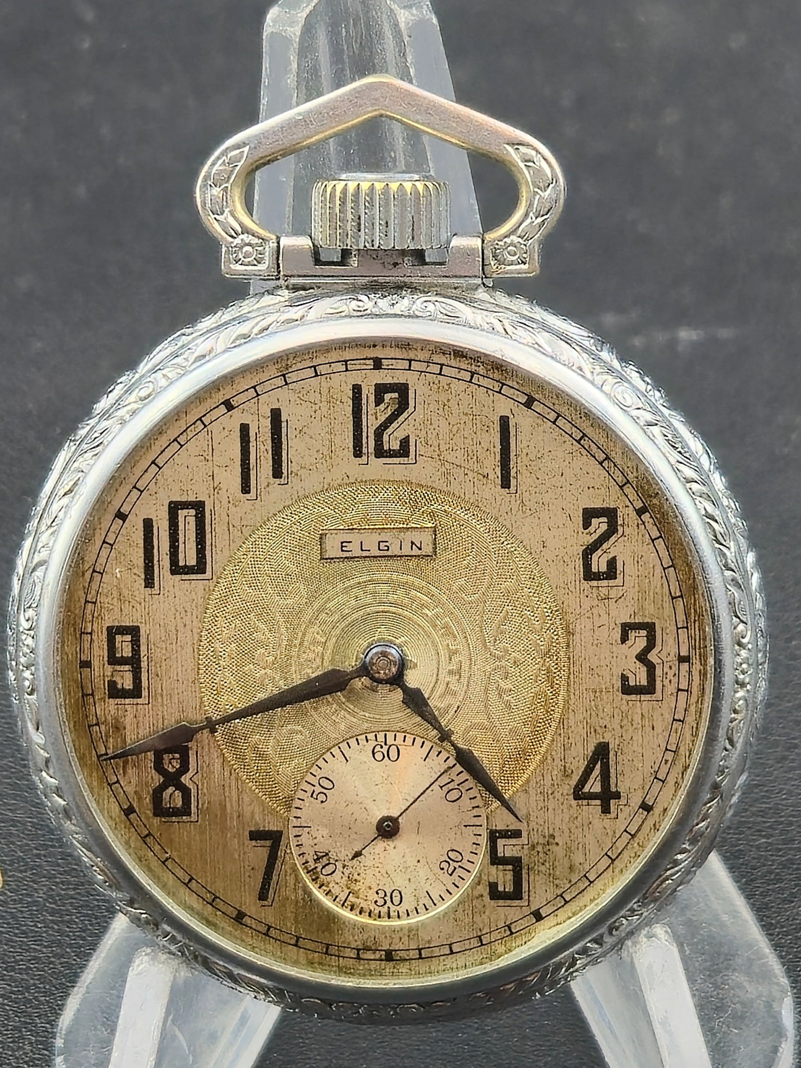 1925 Elgin Grade 291 Pocket Watch 16s 7J Illinois Watch Case Co Case Fancy Dial Runs: Vintage American pocket watch produced by the Elgin National Watch Company in 1925. The watch houses a 16-size Grade 291 movement with 7 jewels and a nickel 3/4 plate layout. The movement is marked ��
