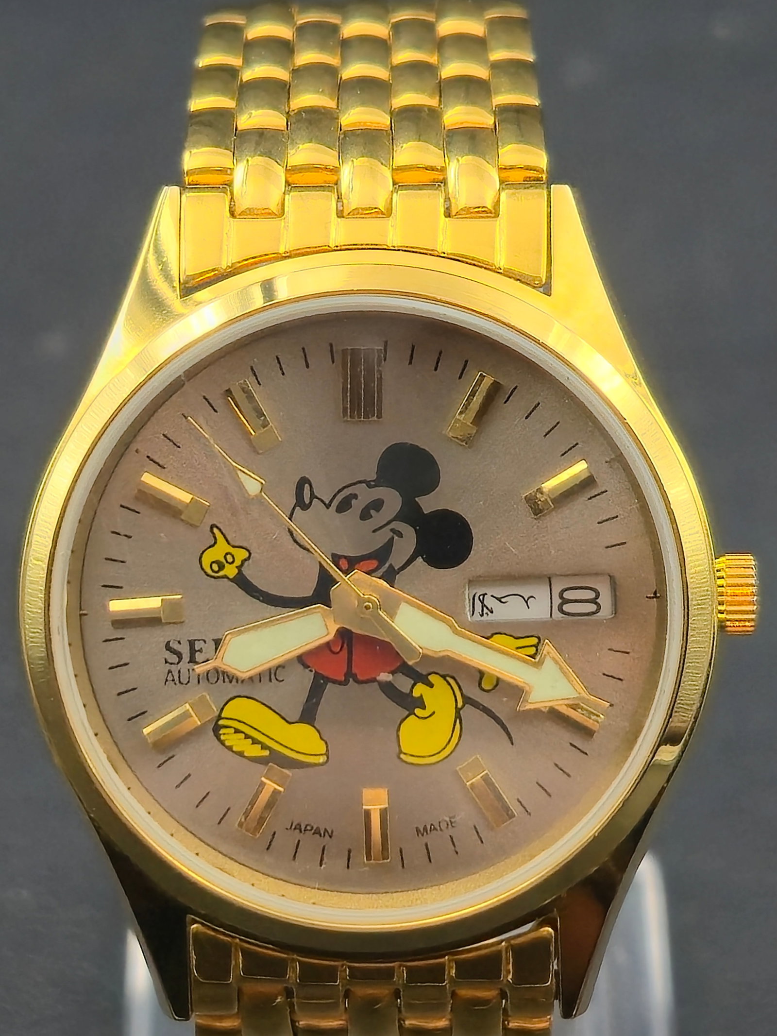 Seiko Mickey Mouse Automatic Gold Tone Day Date Japan Made 35mm Watch Running Near Mint (1 of 9)