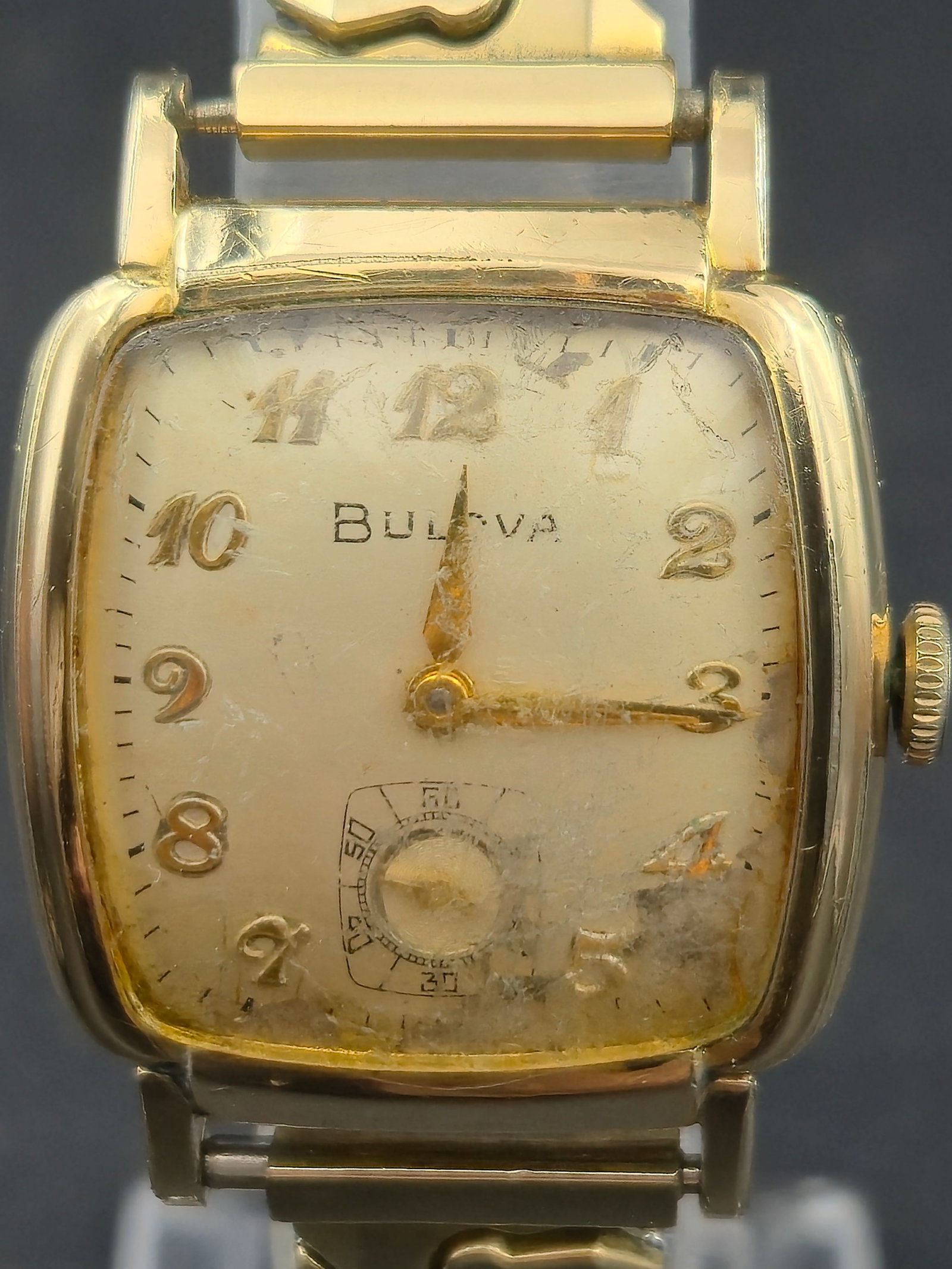 1949 Bulova Tank Cushion L9 10K RGP Bezel 17J Sub Seconds 27mm Runs (1 of 11)