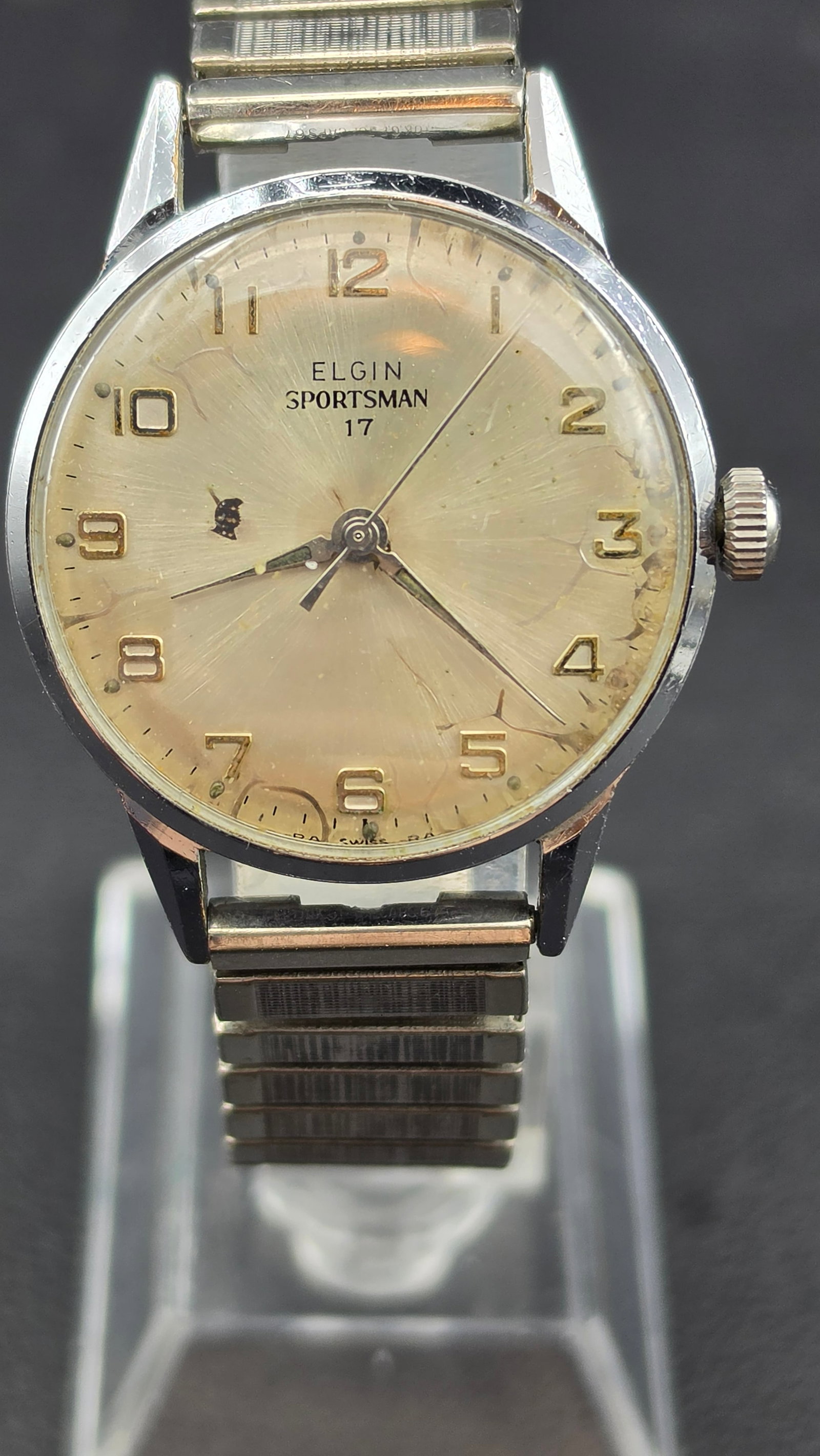 Gruen Precision Quartz Gold Tone Nugget Style Watch 33mm Black Dial Running: Gruen Precision quartz wristwatch featuring a bold gold-tone nugget-style case and bracelet with textured finish. Black dial with gold-tone markers and a stone-set bezel adds a striking vintage look. 