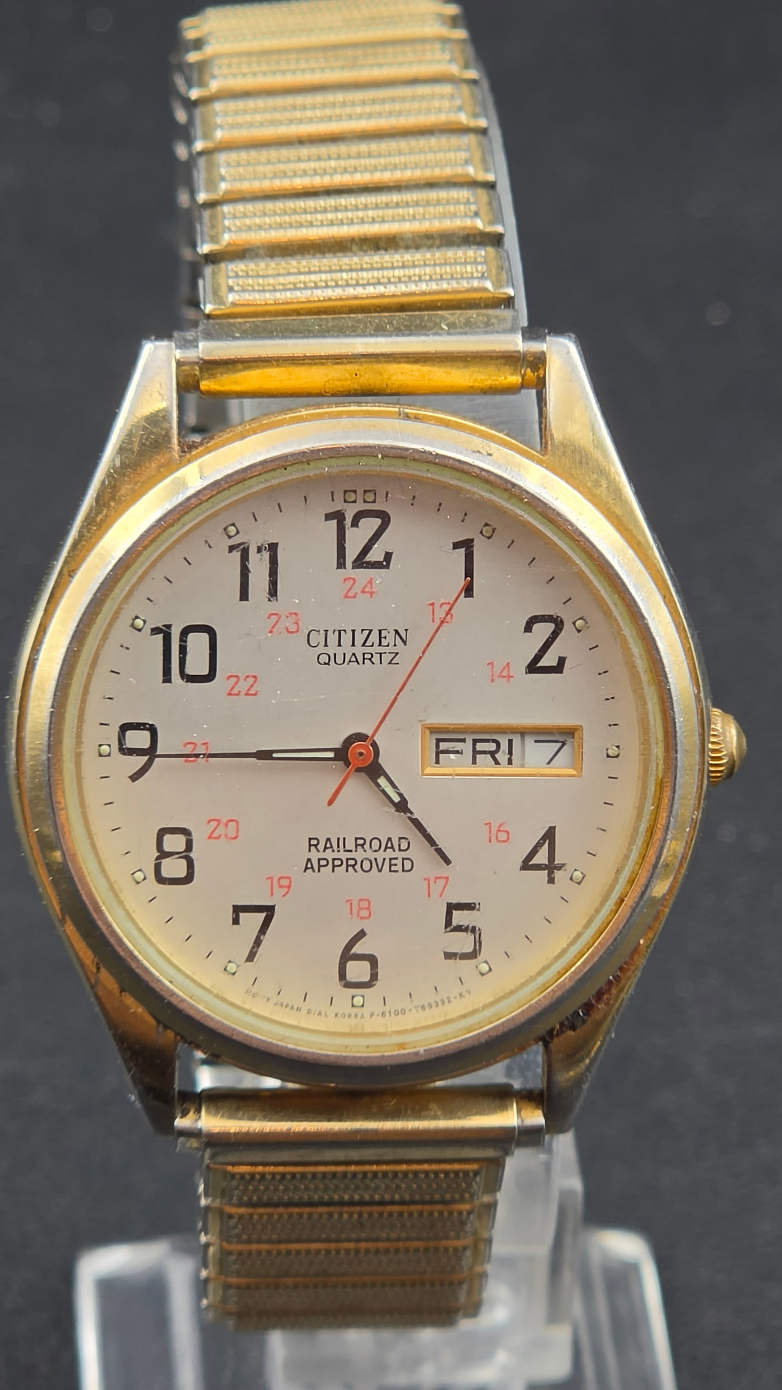 Citizen Quartz Railroad Approved Men's Watch Day Date 24-Hour Dial Gold-Tone 34mm New Battery (1 of 9)