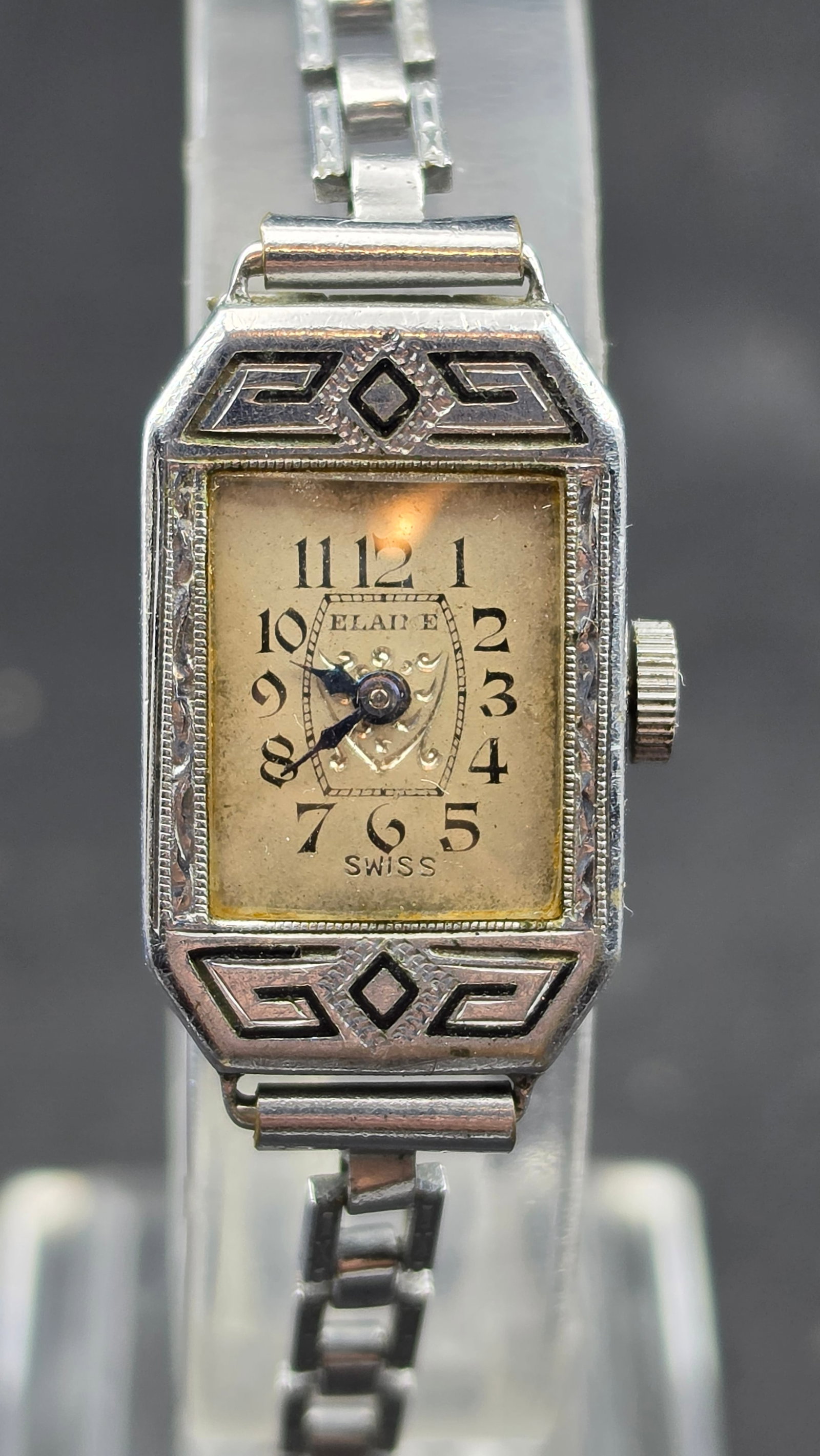 Antique Elaine Watch Co Swiss Art Deco Ladies Wristwatch Pioneer W.C. Co Case c.1924-1930 16mm: This is a charming antique Art Deco ladies wristwatch from approximately 1924 to 1930, bearing the "Elaine" trade name, a brand owned by the New York import firm Bayer, Pretzfelder and Mills and copyr