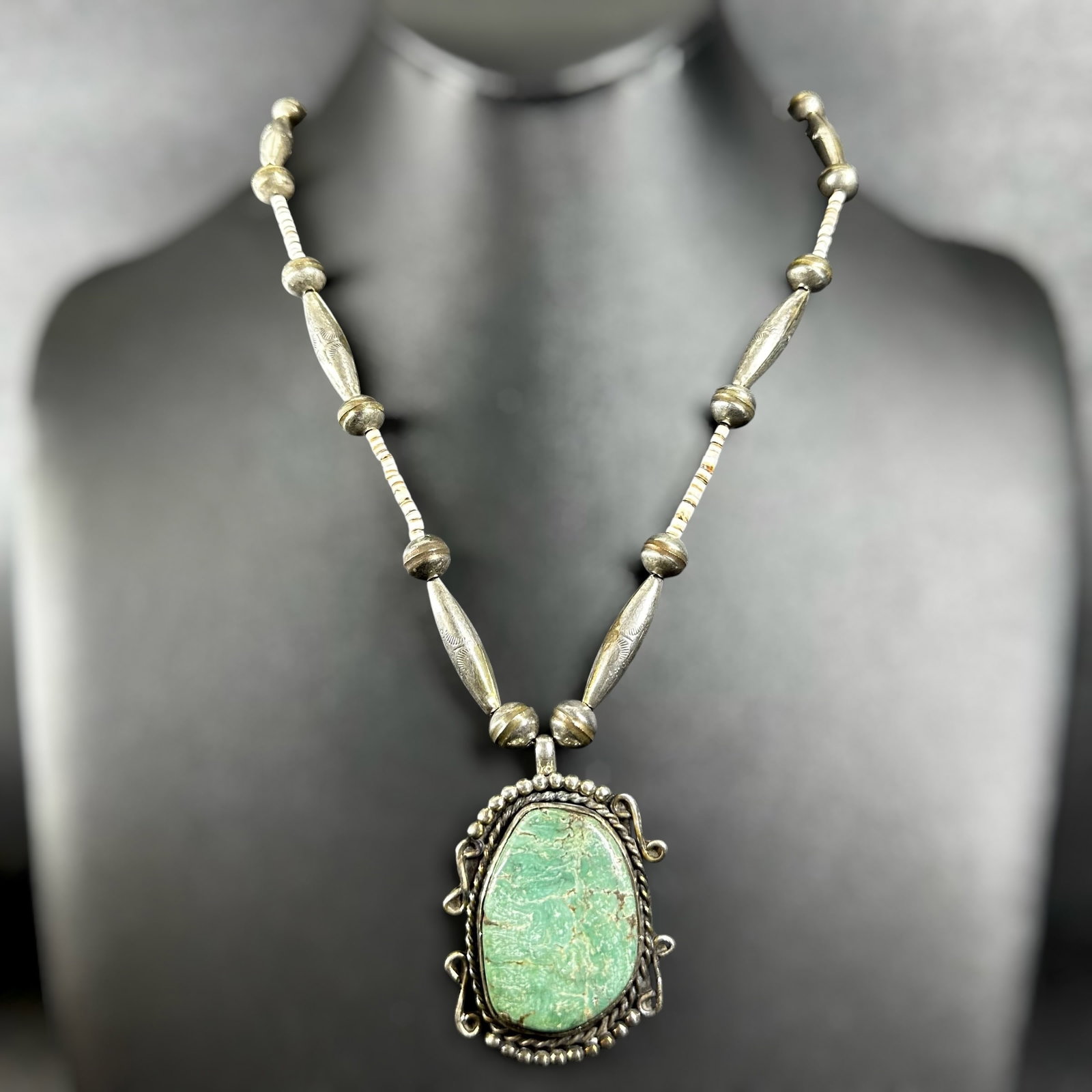 18”/33g Native American Sterling Silver Royston Turquoise & Heishi Shell Beaded Pendant (1 of 11)