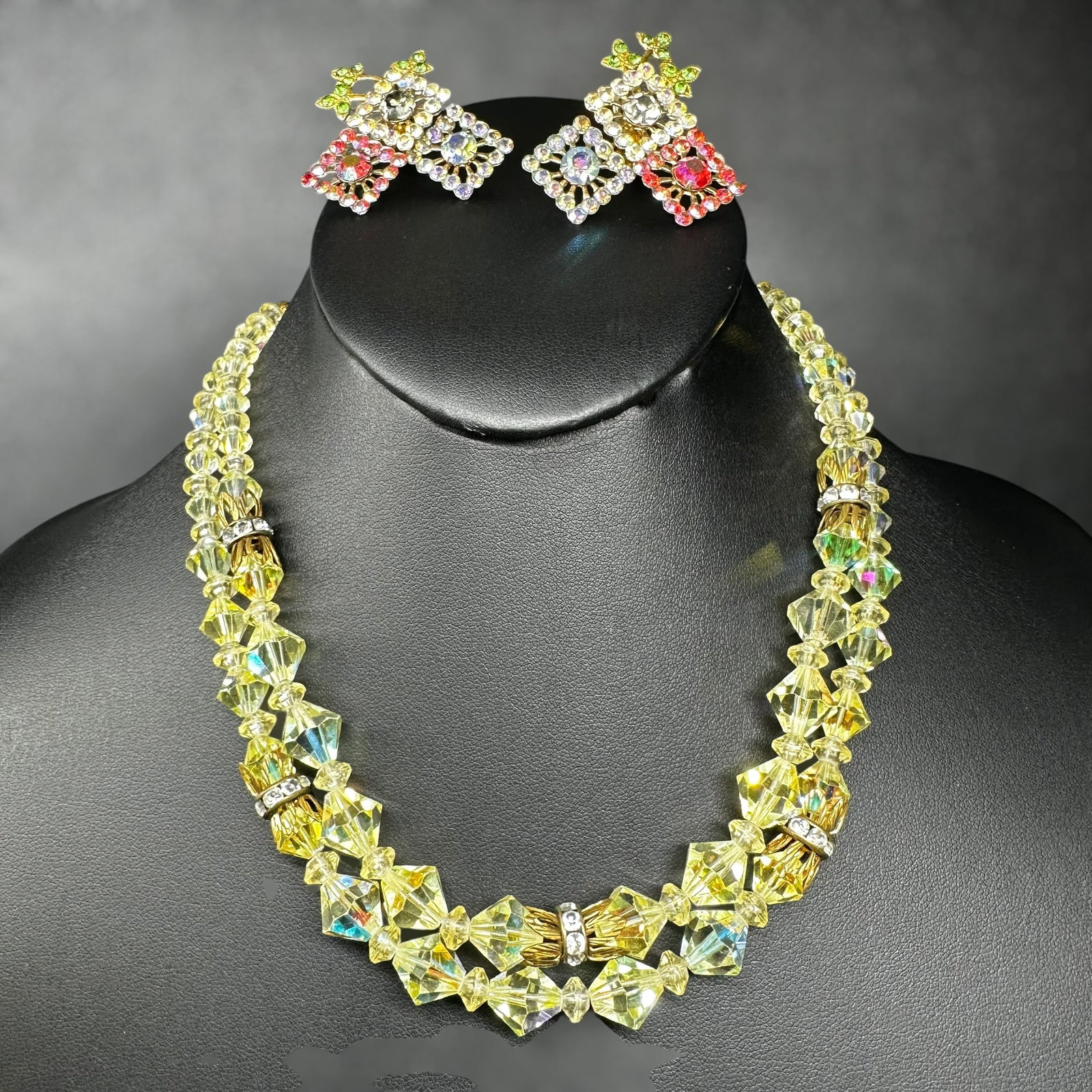 14"/51g Yellow Borealis Czech Glass Crystal Necklace & Borealis Glass Earring Set: 14”/51g Yellow Borealis Czech Glass Crystal Necklace & Borealis Glass Earring Set:Brand/Model: No hallmark.Manufacturer Location: Not marked.Year Produced: Unknown.Condition: Good condition with