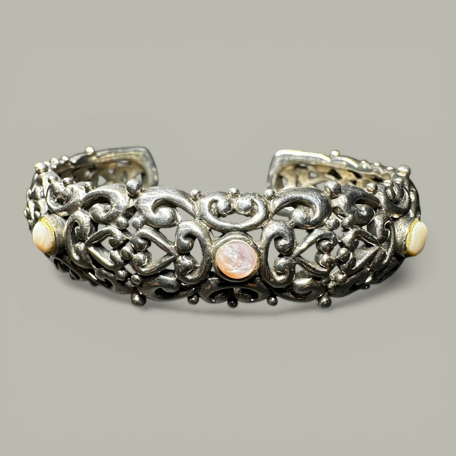 6.5”/44g 925 Sterling Silver Mother of Pearl Cuff (1 of 9)