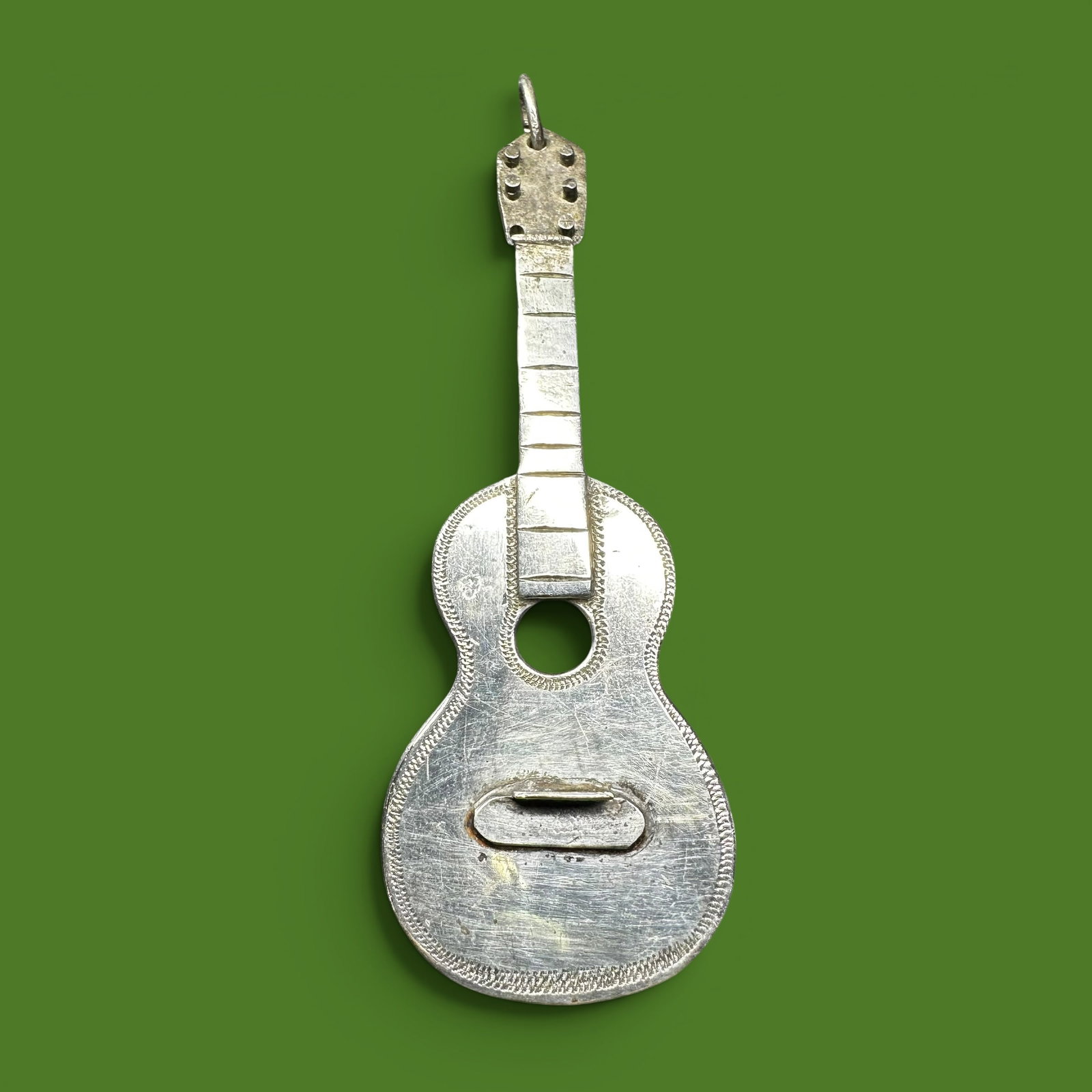 14g Vintage Sterling Silver Guitar Pendant (1 of 9)