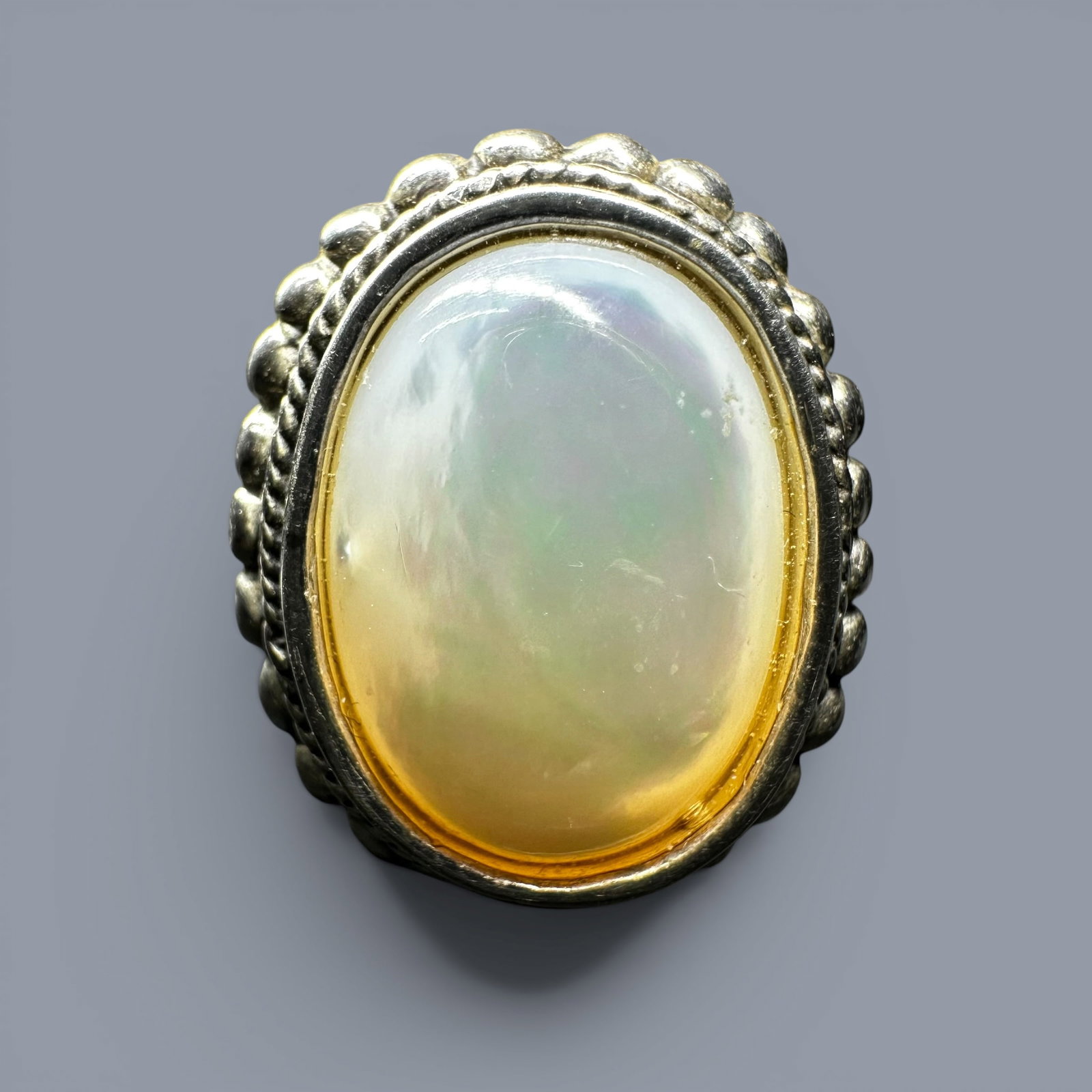 Sz3.75/6g 925 Sterling Silver Mother Of Pearl Ring (1 of 8)