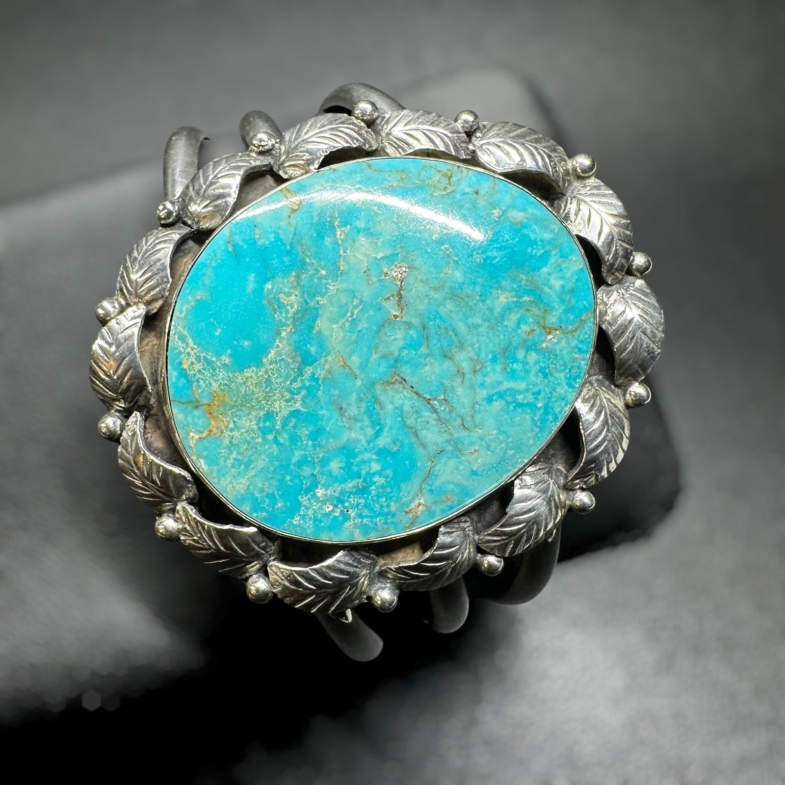 Sz6.552g Native American Sterling Silver Royston Turquoise Ring: Sz6.5/52g Native American Sterling Silver Royston Turquoise RingBrand/Model: Hallmarked; “J.P” (sp?). Unidentified Native American silversmith.Manufacturer Location: unmarked.Year Produced: Un