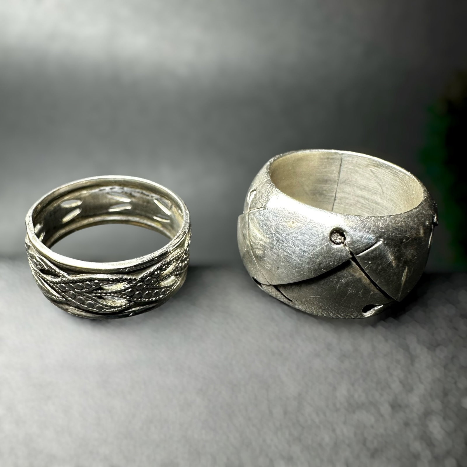 Sz6/Sz7.75/10g Taxco Mexico 925 Sterling Silver Ring Lot: Sz6/Sz7.75/10g Taxco Mexico 925 Sterling Silver Ring Lot:Brand/Model: One ring hallmarked “Mexico Sterling.” One ring marked “925.”Manufacturer Location: Mexico and unknown.Year Produc