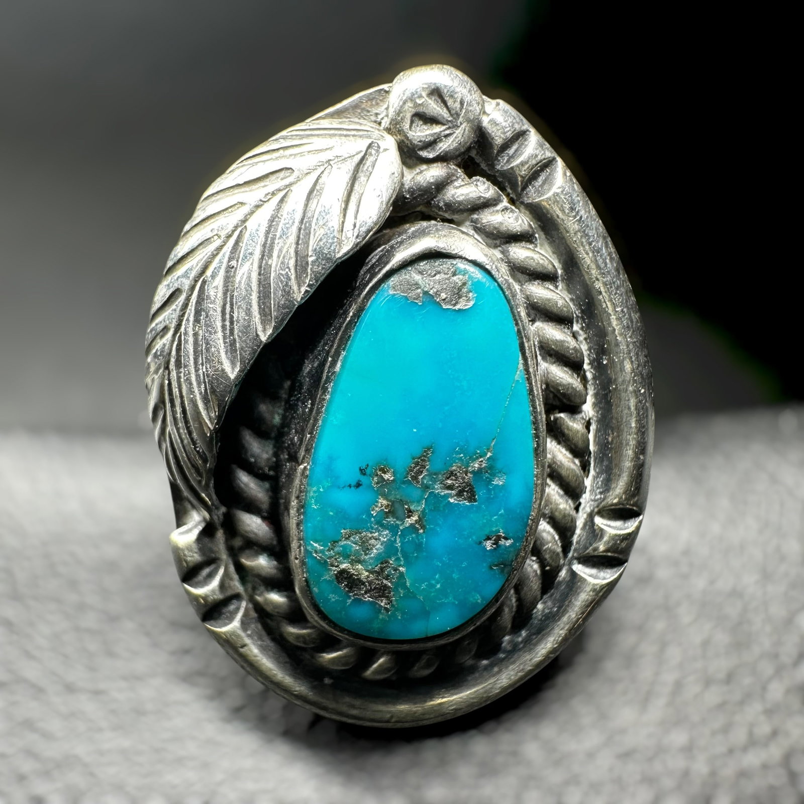 Sz7.75/6g Native American Sterling Silver Kingman Turquoise Ring (1 of 9)