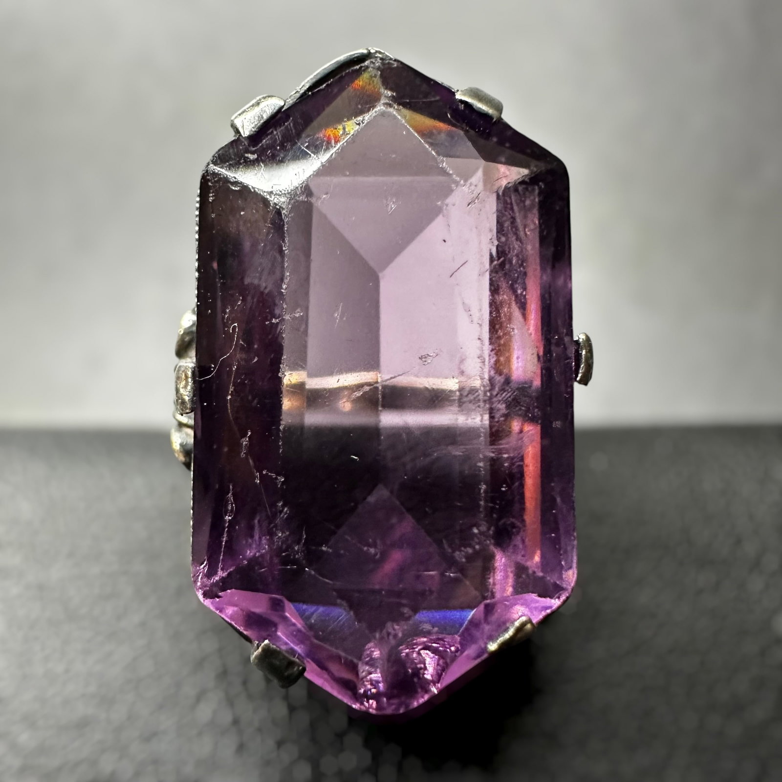 Sz3.75/8g Vintage Art Deco Sterling Silver Faceted Amethyst Ring (1 of 9)