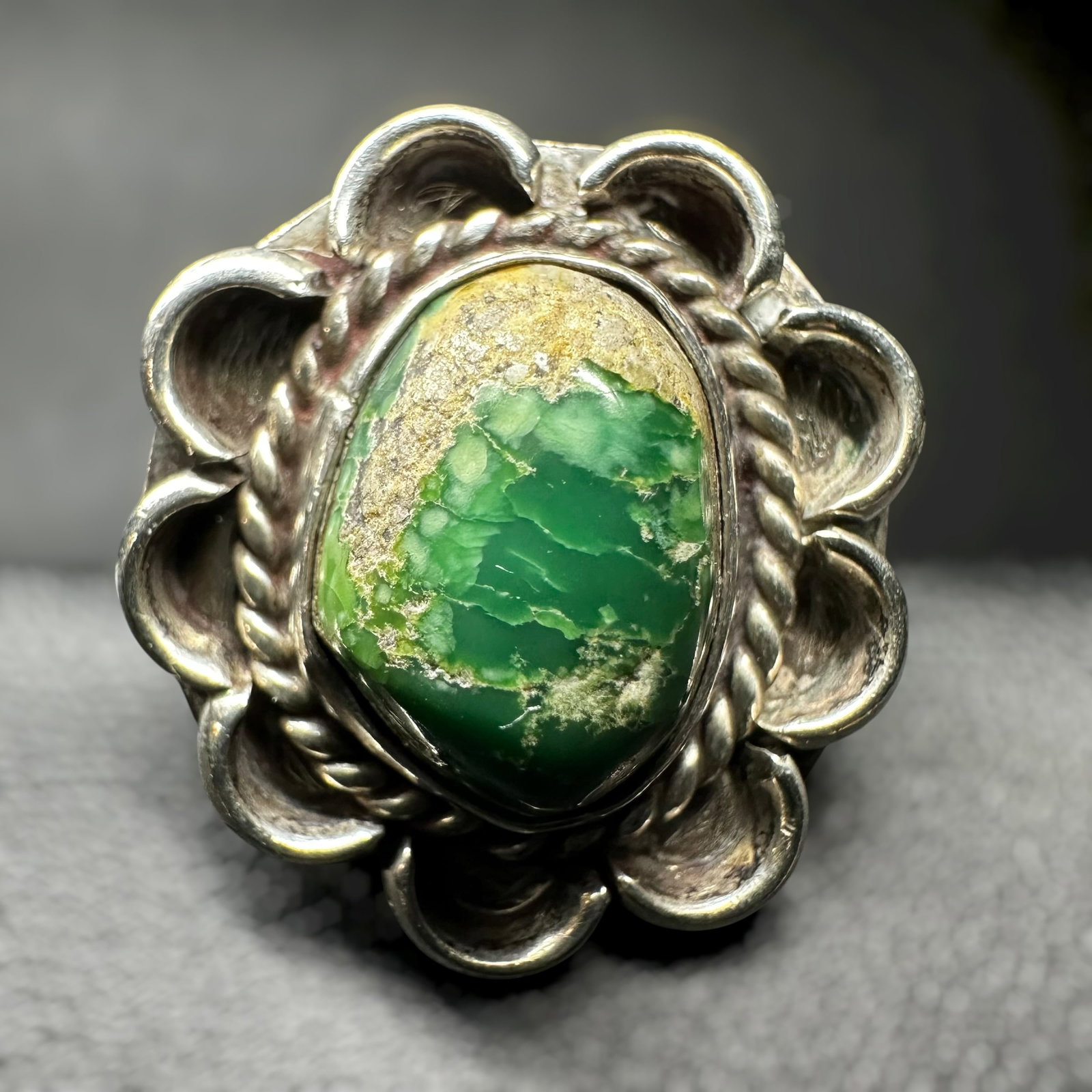 Sz7.5/7g Native American Manassa Turquoise Ring (1 of 9)