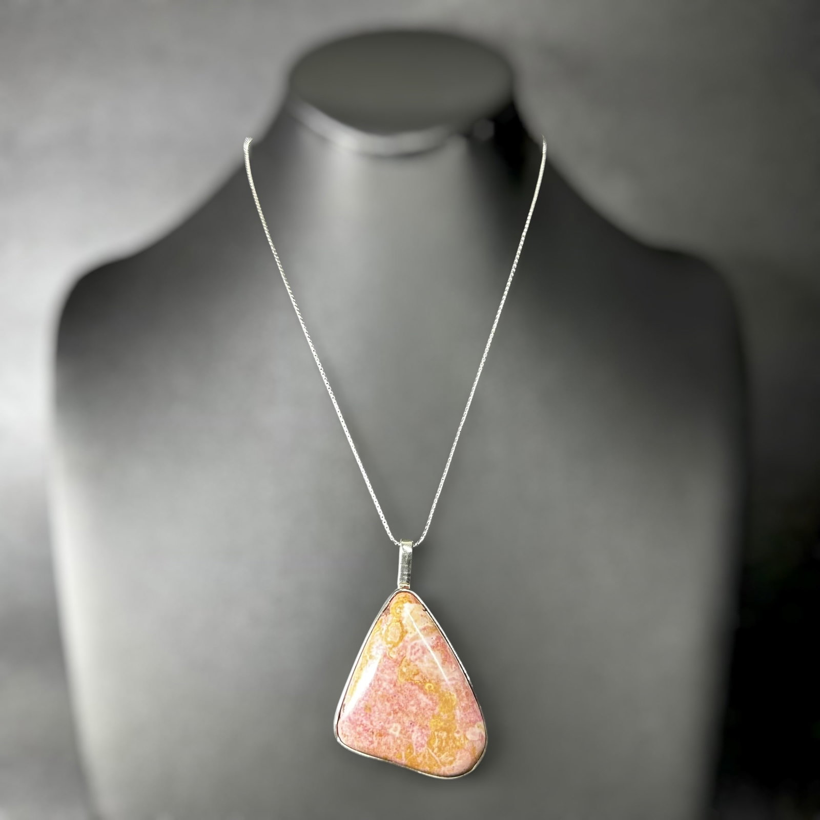 16”/29g 925 Sterling Silver Rhodonite Pendant Necklace (1 of 11)