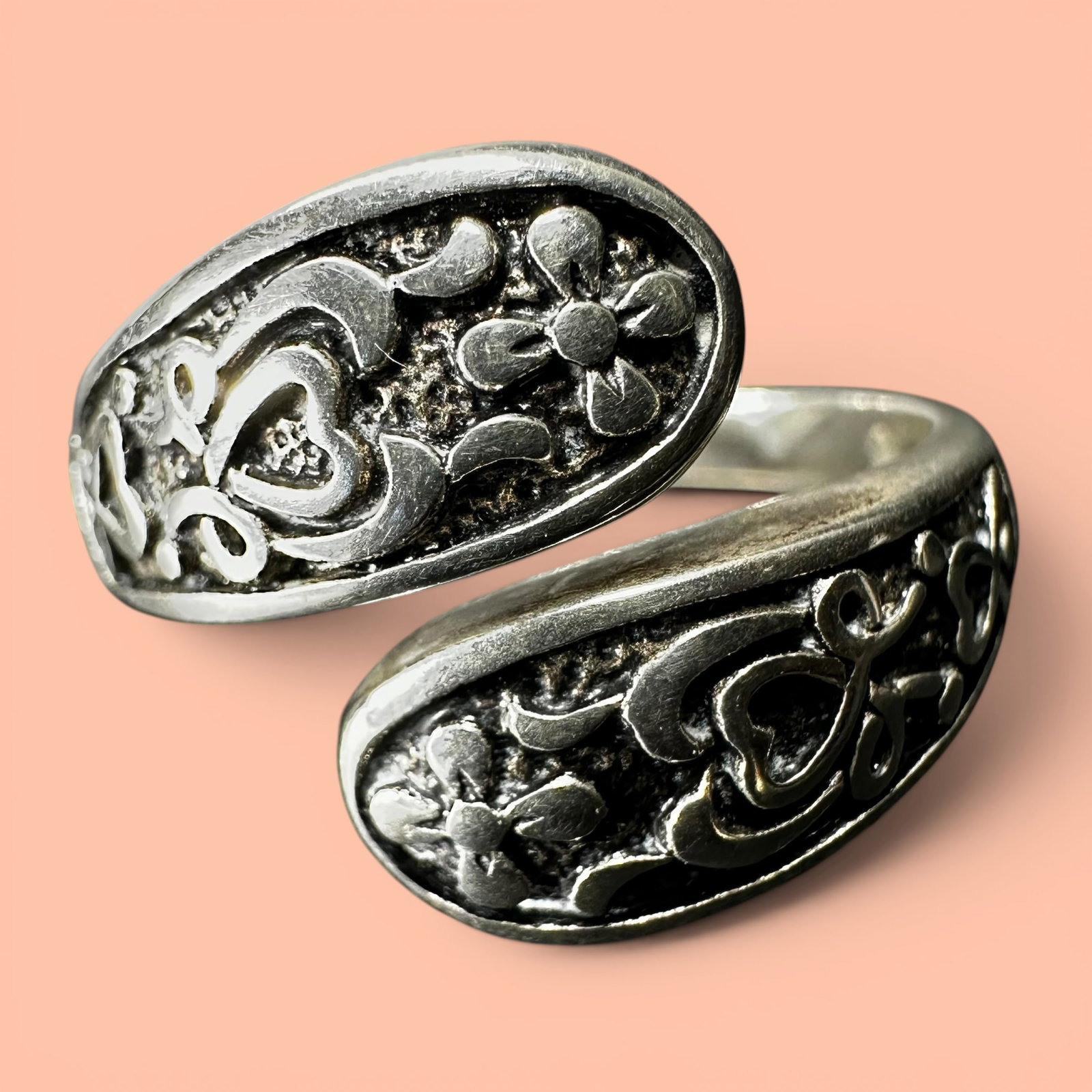 Sz9/4g 925 Sterling Silver Heart Wrap Ring (1 of 7)