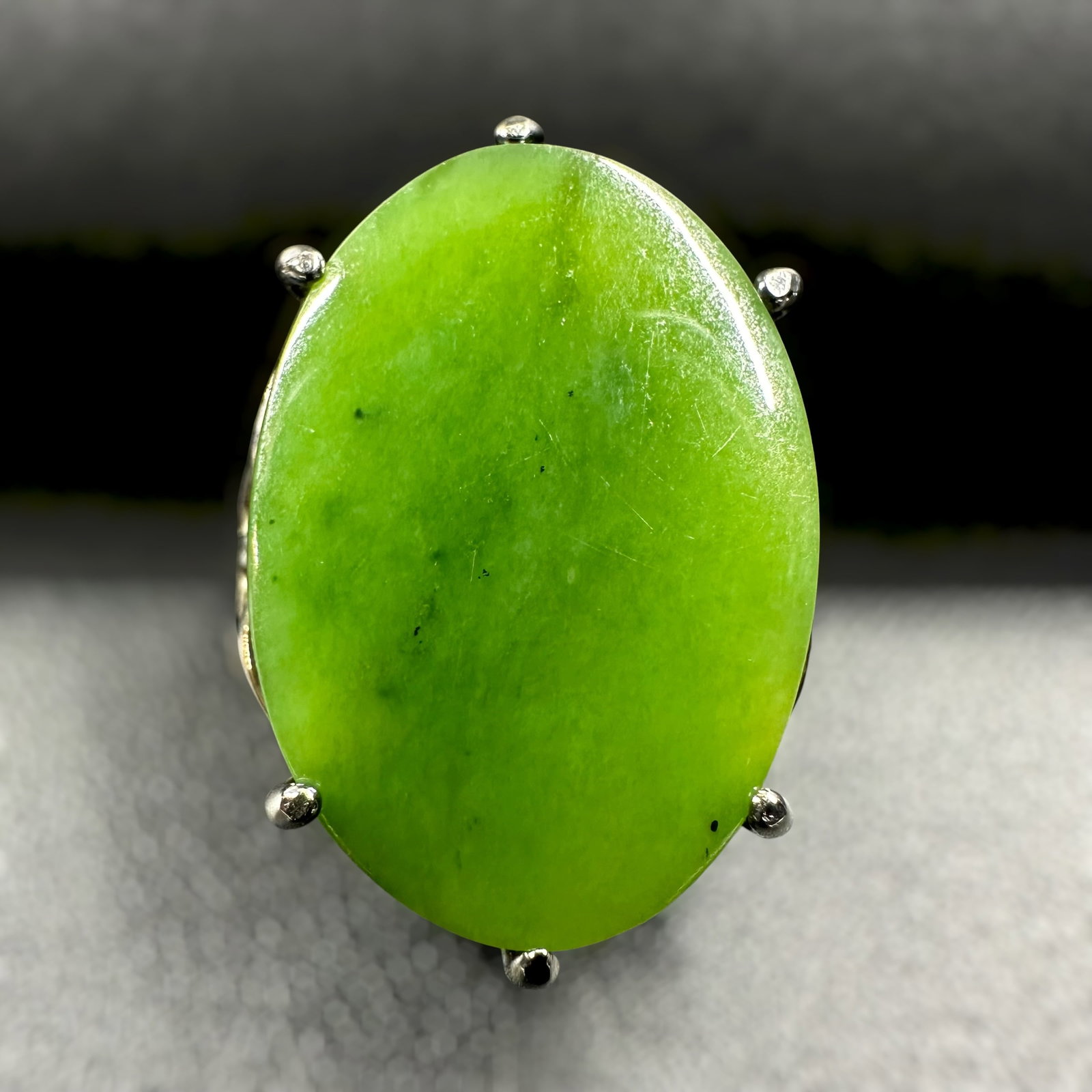 Sz10.25/8g 925 Sterling Silver Nephrite Jade Ring (1 of 10)