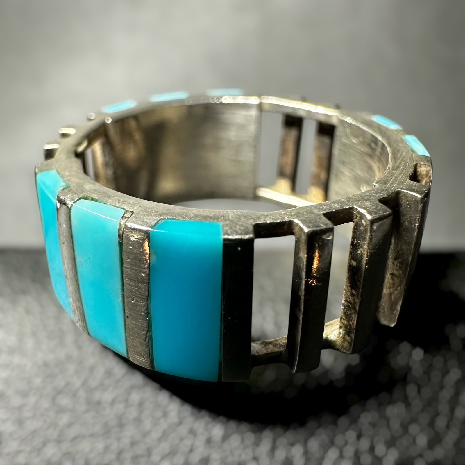 Sz7/5g Zuni Art Acoya Sterling Silver Sleeping Beauty Turquoise Inlay Ring: Sz7/5g Zuni Art Acoya Sterling Silver Sleeping Beauty Turquoise Inlay Ring:Brand/Model: Hallmarked “A A STERLING” for Zuni artisan, Art Acoya.Manufacturer Location: Zuni Pueblo, New Mexico.Yea