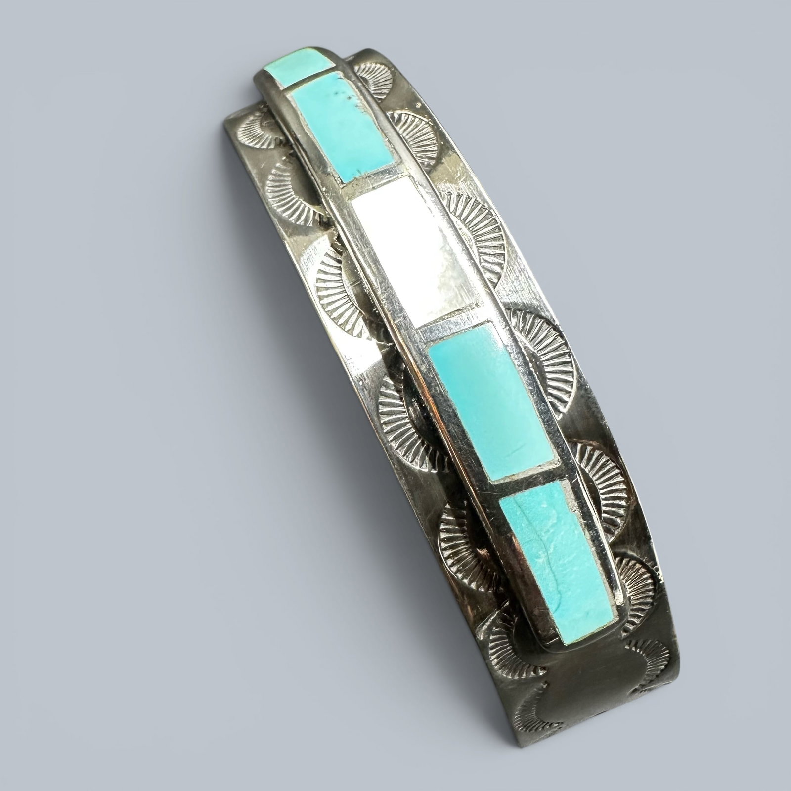 6.5”/19g Allen Natseway Stamped Sterling Silver Sleeping Beauty Turquoise & MOP Inlay Cuff: 6.5”/19g Allen Natseway Stamped Sterling Silver Sleeping Beauty Turquoise & MOP Inlay Cuff:Brand/Model: Hallmarked with “AV” and stylized arrow through the initials. Allen Natseway, Lagu