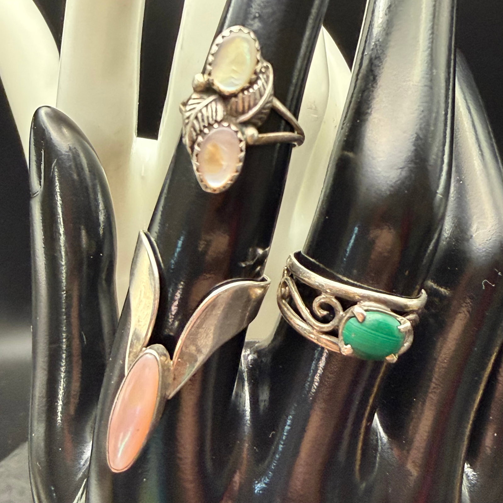 3 Native American Sterling Silver Rings Signed & Old Pawn Sz 4 7 6.5 7.91g 925 Vintage: Maker: Ring with 2 stones marked S as shown, others are unmarked. / Material: Sterling Silver. / Stone: Mother of Pearl, Green Malachite. / Size: Ring with 2 stones 4, Malachite ring 7, Single MOP rin