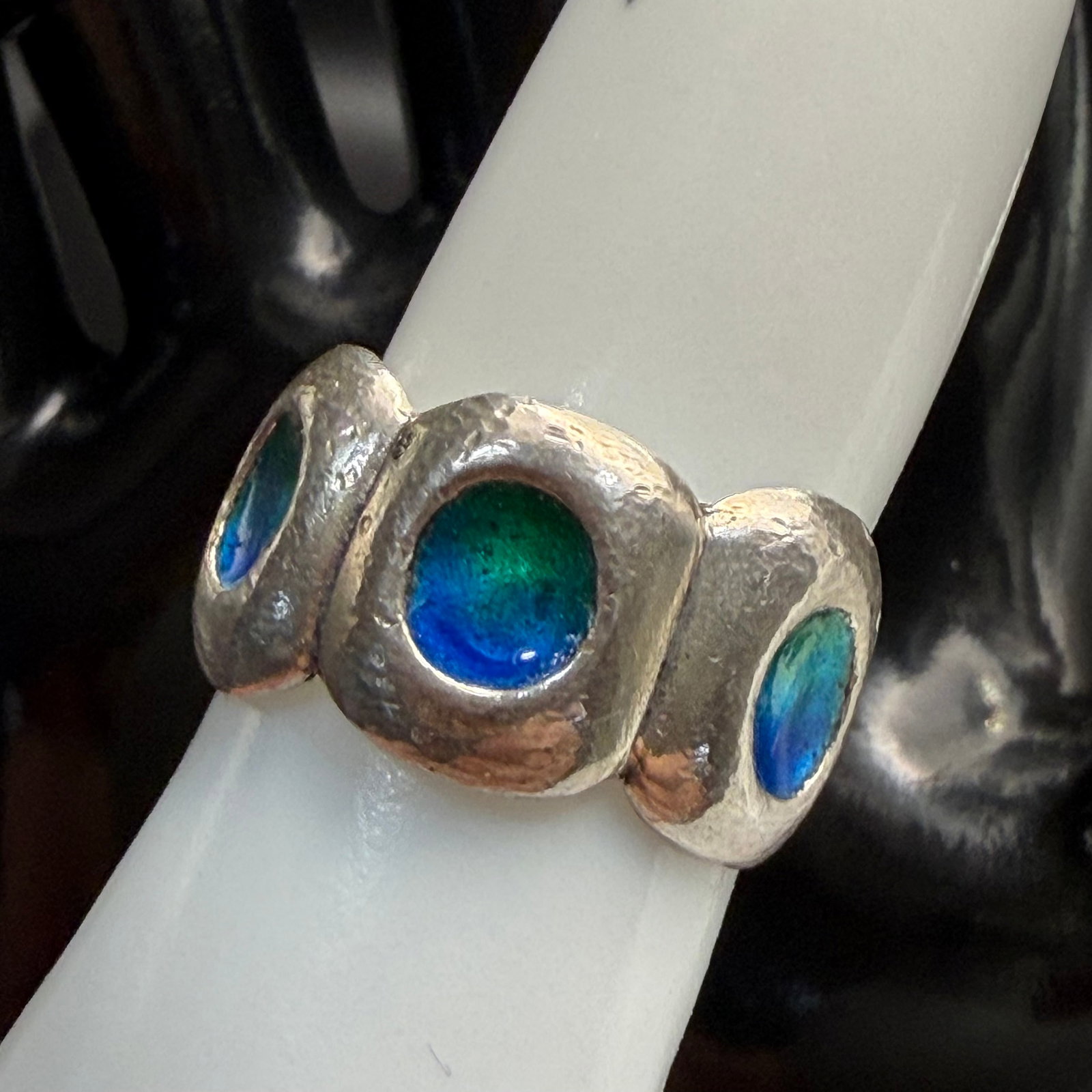 Vintage Sterling Silver Enamel Band Ring Signed Sz 7.25 8.10g 925: Maker: Marked as shown, unknown. / Material: Sterling Silver. / Stone: Appears to be enamel of some sort. / Size: 7.25. Measures 7/16” wide. / Weight: 8.10 grams. / Condition: Ready to wear and 