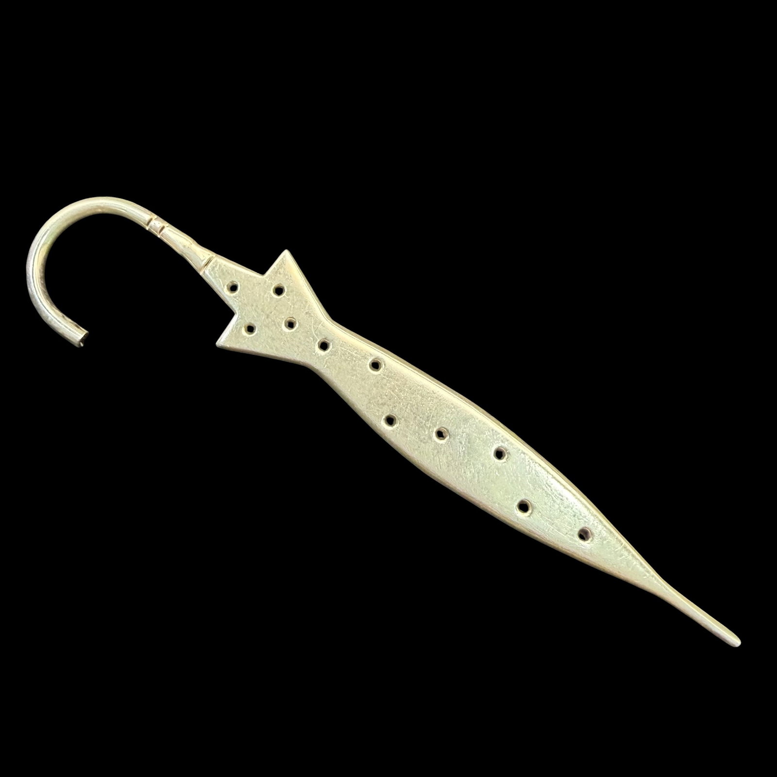Vintage Sterling Silver Umbrella Brooch Lapel Pin TH-11 Mexico 3 5/8” 8.63g 925: Maker: TH-11 Mexico marking. / Material: Sterling Silver. / Stone: None. / Size: 3 5/8” x 7/8”. / Weight: 8.63 grams. / Condition: Excellent, ready to wear and enjoy. / Sold as is. Measure