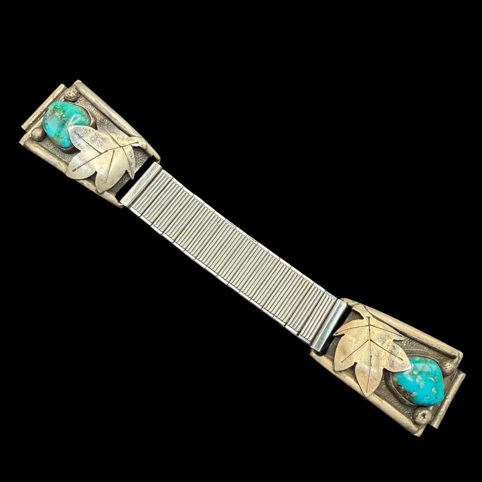 Vintage Sterling Silver Native American Old Pawn Turquoise Watch Band Sides 45.0g 925: Maker: Unmarked, likely Old Pawn. / Material: Sterling Silver. / Stone: Turquoise. / Size: Each side 1 1/2” x 1”. 18mm attachment. Speidel band 2 3/4” long x 15mm. / Weight: 45.00 gr