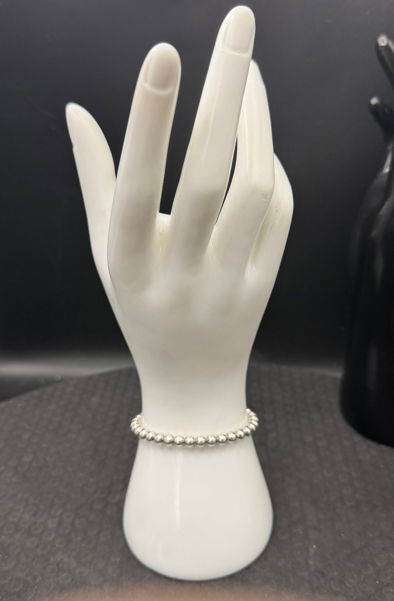 Vintage Sterling Silver Pearl Bead Bracelet 9” Long Adjustable 4.44g 925: Maker: Unmarked, unknown. / Material: Sterling Silver. / Stone: None. / Size: 9 inches long, adjustable. / Weight: 4.44 grams. / Condition: Excellent, ready to enjoy. / Sold as is. Measurements are ap