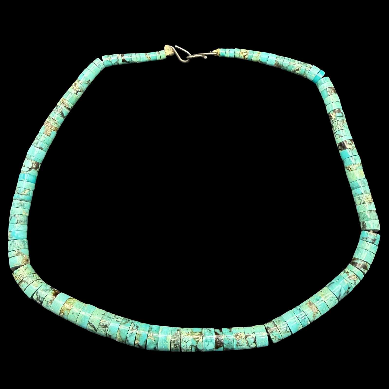 Vintage Native American Turquoise Bead Necklace Old Pawn 18” Long: Maker: Unmarked, likely Old Pawn. / Stone: Turquoise. / Size: 18 inches long. Largest diameter stone is 3/8”. / Condition: Excellent, ready to enjoy. / Sold as is. Measurements are approximate. 