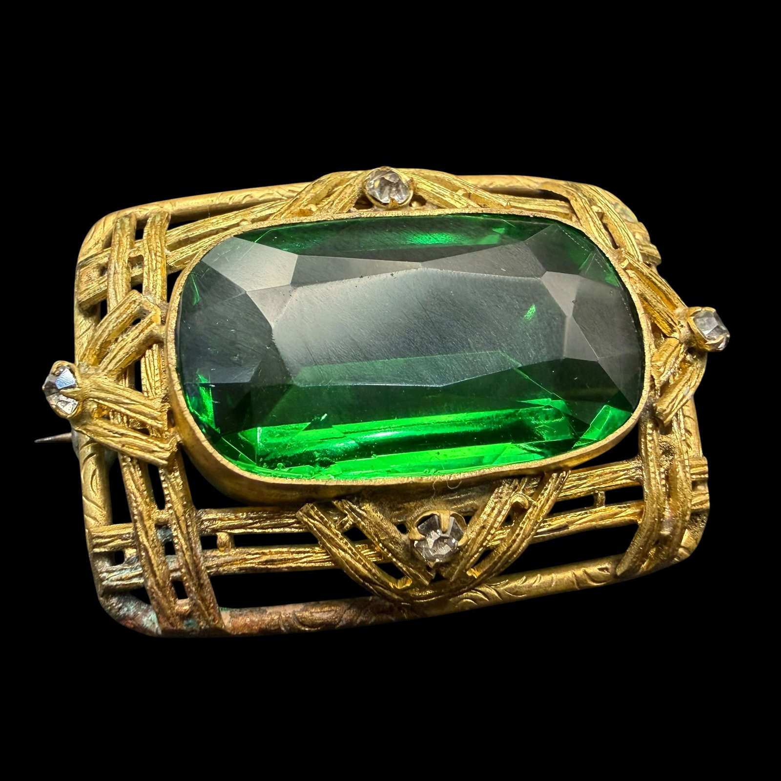 Beautiful Antique Victorian Era Gilt Brooch Pin Green Stone 1.5” x 1” (1 of 10)
