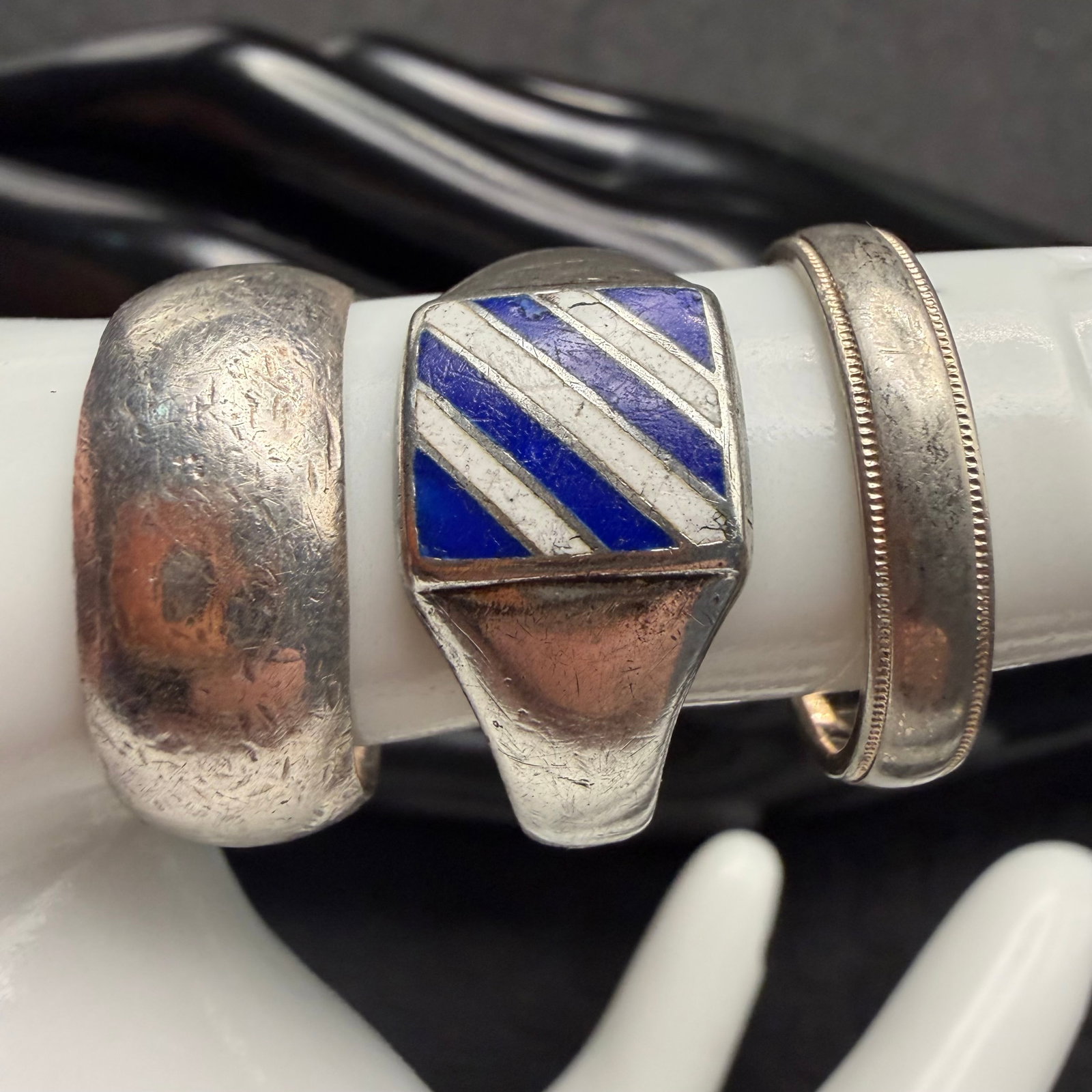 Three Vintage Sterling Silver Rings Bands Sz 9.5 10 12 17.94g 800 925: Maker: Unknown. / Material: Sterling Silver. 2 plain rings 925, other marked 800. / Stone: None, blue and white I believe is enamel. / Size: As shown, 9.5, 10 and 12. / Weight: 17.92 grams combined. /