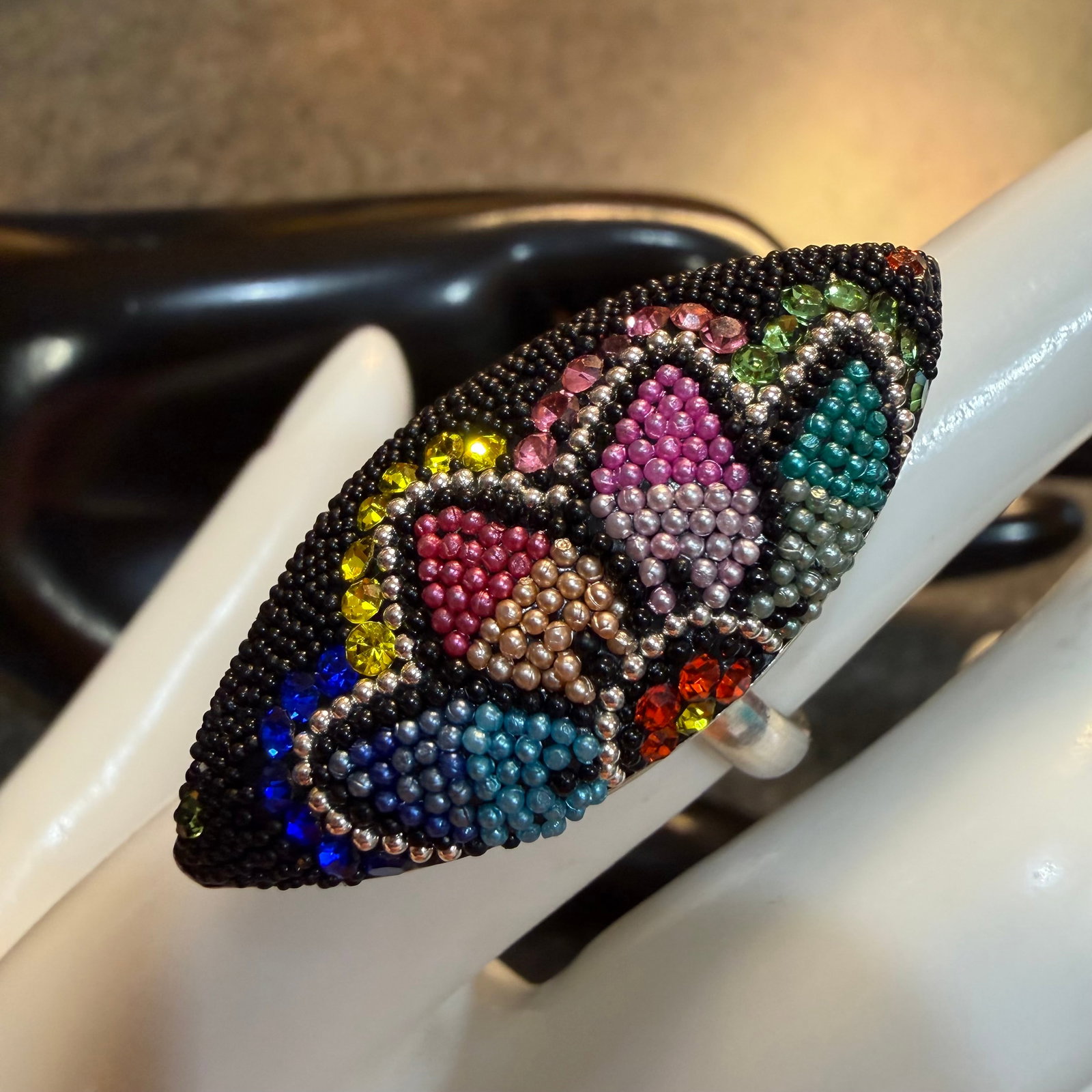 Viintage Mexico Seed Bead Flower Ring Sterling Silver Sz 6.5 8.08g 925: Maker: Marked Mexico. / Material: Sterling Silver. / Stone: Seed beads. / Size: 6.5. Face measures 1 5/8” x 1 1/16”. / Weight: 8.08 grams. / Condition: Great, ready to enjoy! / Sold as is.