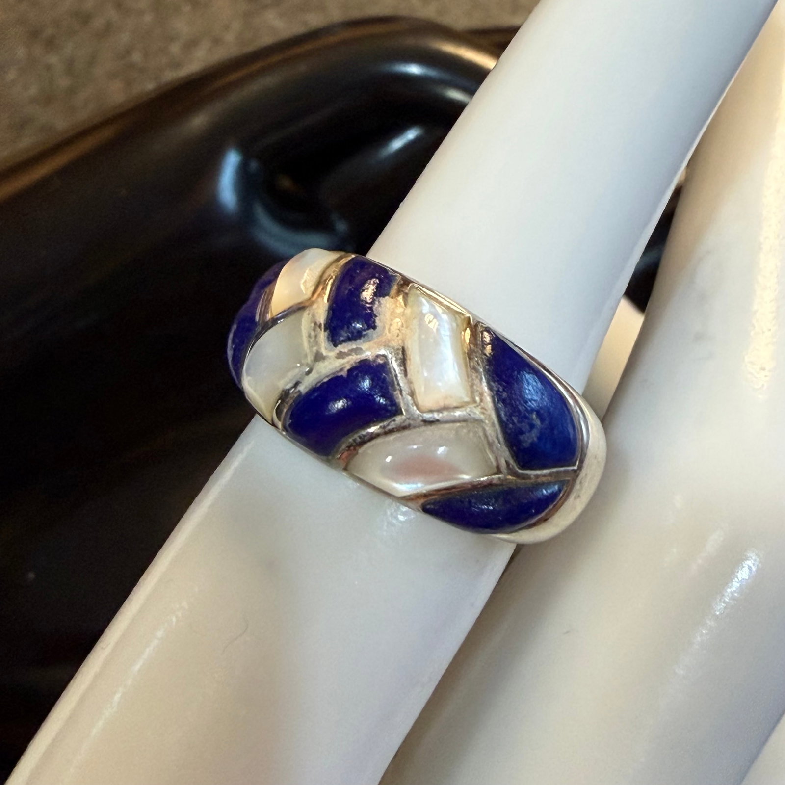 Vintage Sterling Silver Mother of Pearl Lapis Ring Sz 6.25 6.95g 925 Thailand S&G: Maker: Thailand, S&G. / Material: Sterling Silver. / Stone: Mother of Pearl MOP and Lapis. / Size: 6.25. / Weight: 6.95 grams. / Condition: Great, ready to enjoy! / Sold as is. Measurements are approx