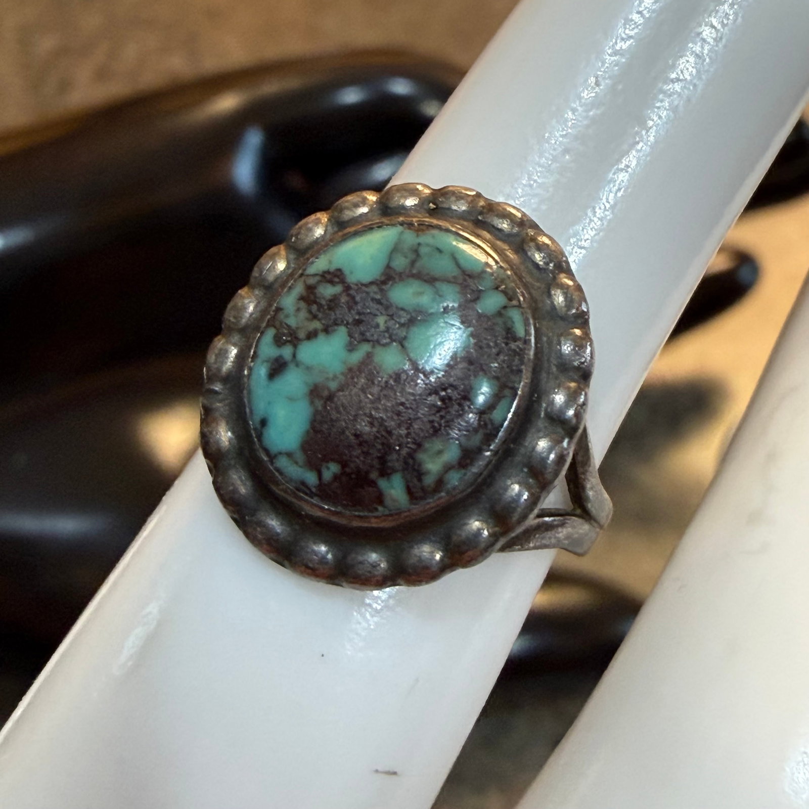 Vintage Sterling Silver Turquoise Old Pawn Ring Sz 4 3.28g 925: Maker: Old Pawn likely, no marking. / Material: Sterling Silver. / Stone: Turquoise. / Size: 4. Face measures 5/8” x 9/16”. / Weight: 3.28 grams. / Condition: Great, ready to enjoy! / Sold