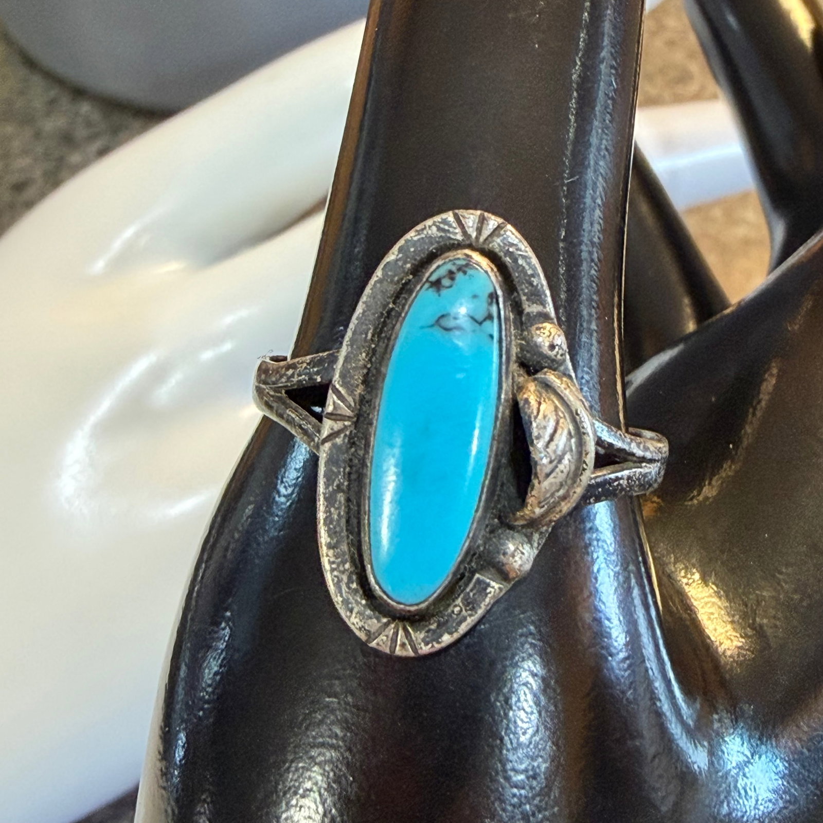 Vintage Native American Sterling Silver Turquoise Ring Sz 11.75 4.27g 925 Old Pawn: Maker: Old Pawn. / Material: Sterling Silver. / Stone: Turquoise. / Size: 11.75. Face measures 7/8” x 1/2”. / Weight: 4.27 grams. / Condition: Great, ready to enjoy! / Sold as is. Measurem