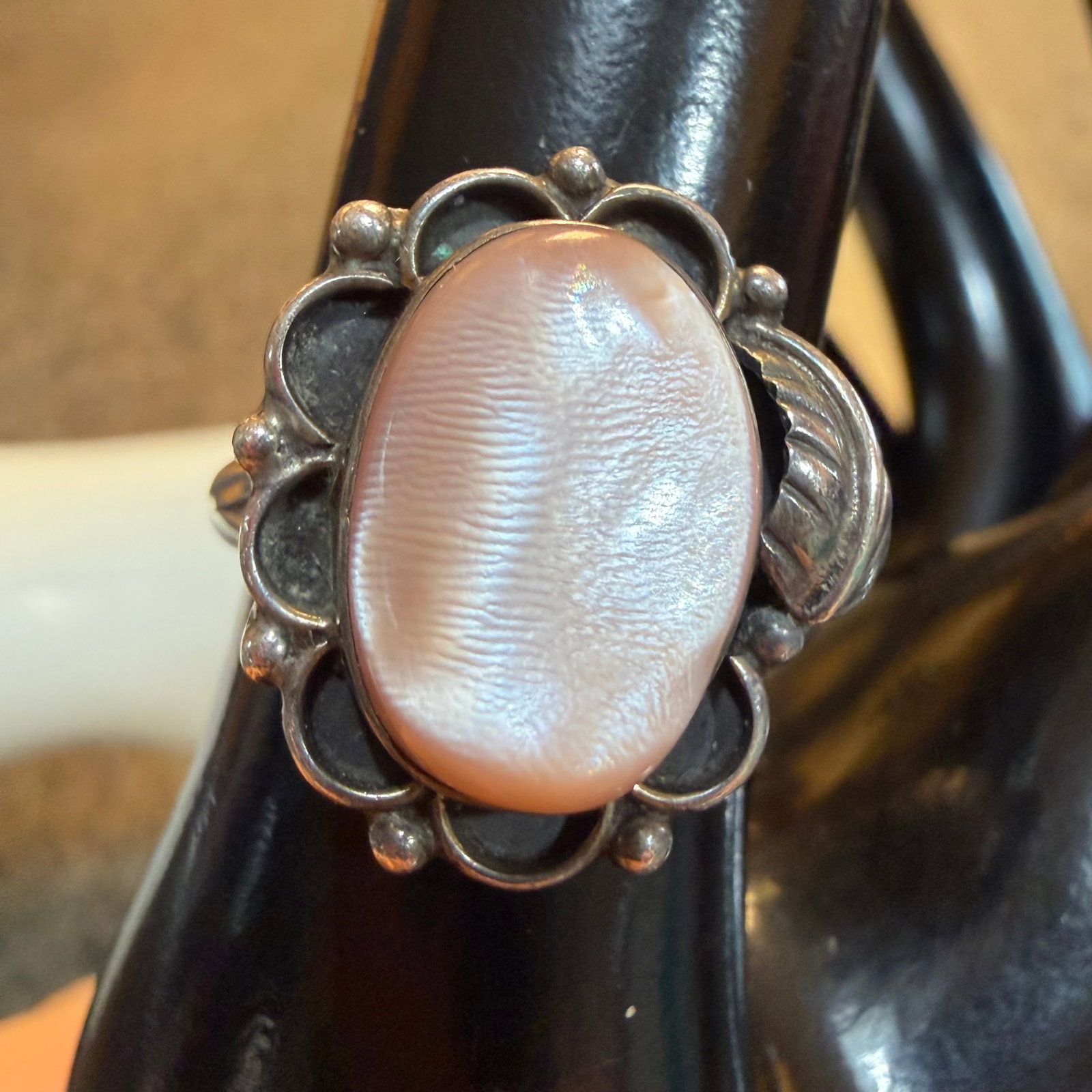 Vintage Native American Sterling Silver Mother of Pearl Ring Old Pawn Sz 7.75 5.32g 925: Maker: Unmarked, likely Old Pawn. / Material: Sterling Silver. / Stone: Mother of Pearl. / Size: 7.75. Face measures 3/4” x 3/4”. / Weight: 5.32 grams. / Condition: Great, ready to enjoy! 