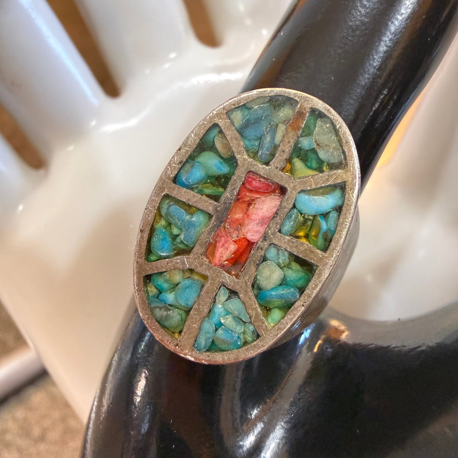 Vintage Native American Sterliing Silver Turquoise Coral Ring Signed CM Sz 9.25 14.89g 925: Maker: Marked CM as shown. Unknown. / Material: Sterling Silver. / Stone: Chips of Turquoise and Coral. / Size: 9.25. Face measures 7/8” x 5/8”. / Weight: 14.89 grams. / Condition: Great, 