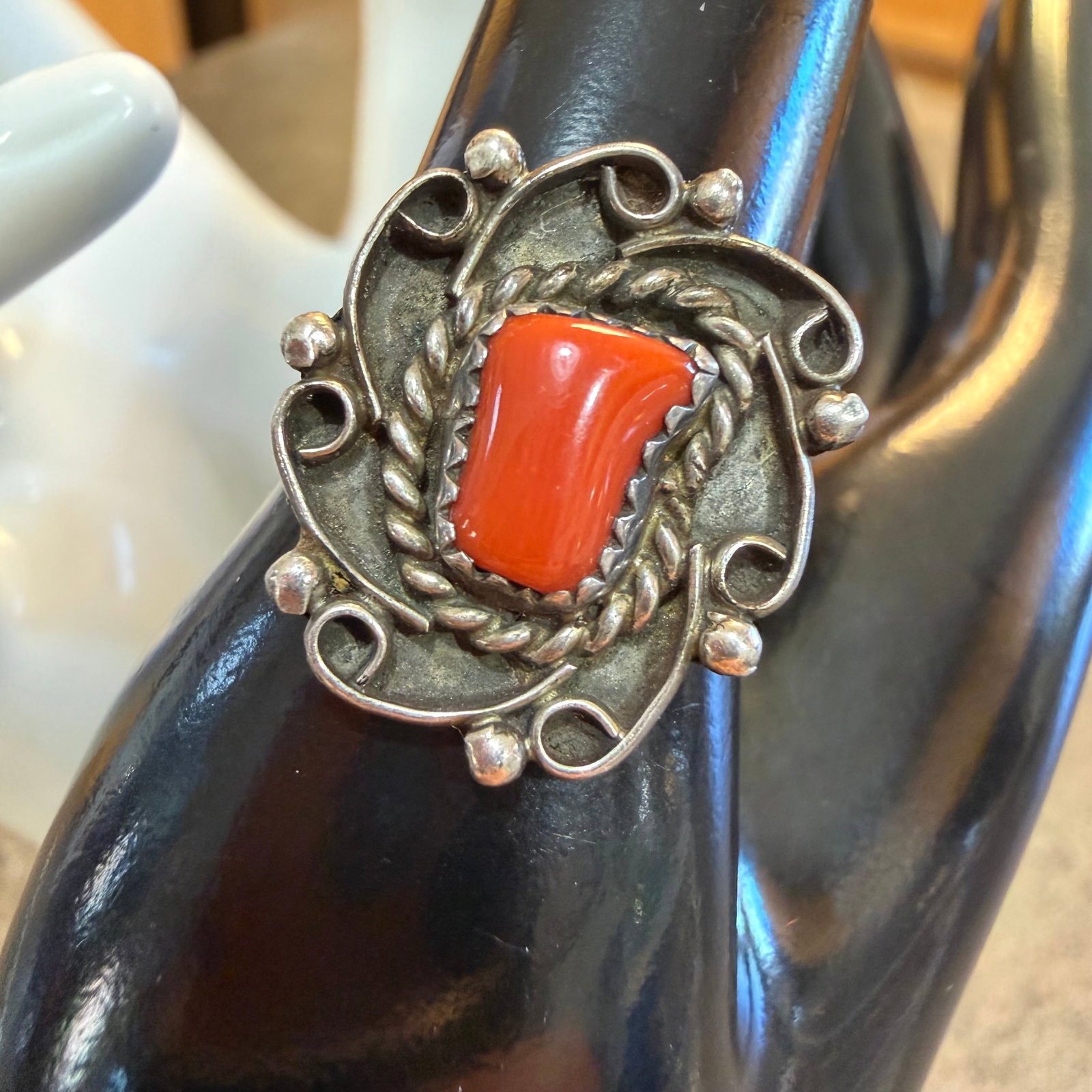 Vintage Sterling Silver Coral Native American Ring Old Pawn Sz 8.25 4.10g 925: Maker: Old Pawn. / Material: Sterling Silver. / Stone: Coral. / Size: 8.25. Face measures 7/8” x 13/16”. / Weight: 4.10 grams. / Condition: Great, ready to enjoy! / Sold as is. Measurement