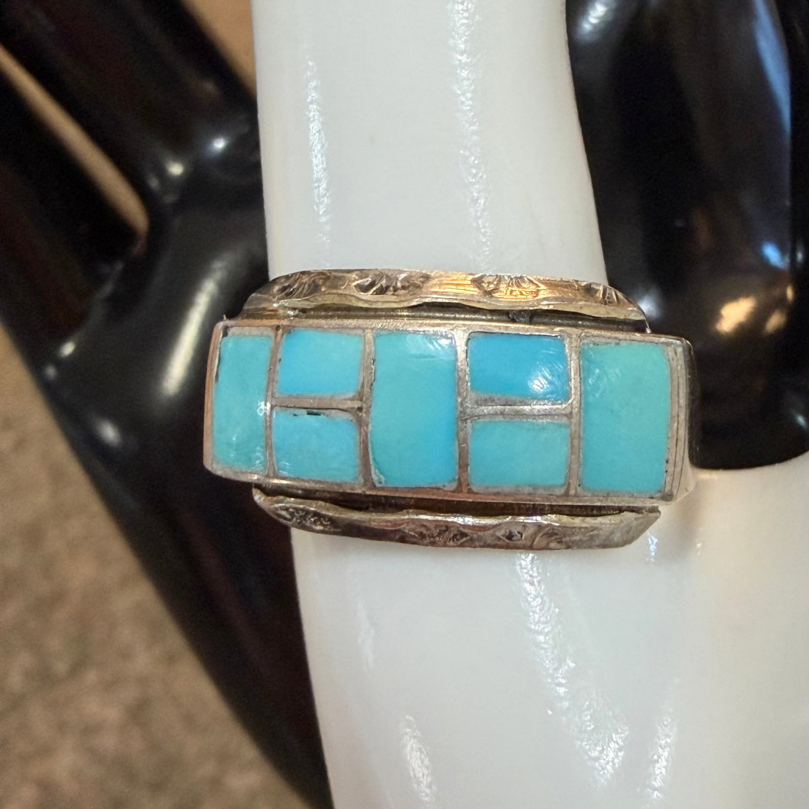 Vintage Native American Sterling Silver Turquoise Ring Lonnie Willie Navajo Sz 9.75 6.06g 925: Maker: Lonnie Willie, Navajo. / Material: Sterling Silver. / Stone: Turquoise. / Size: 9.75. / Weight: 6.06 grams. / Condition: Great, ready to enjoy! / Sold as is. Measurements are approximate. Pleas