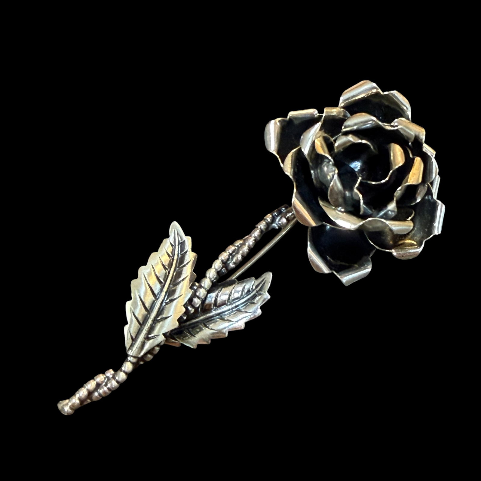 Vintage Sterling Silver Rose Brooch PIn Jewelart Jewel Art 3.5” 18.24g 925: Maker: Jewel Art. / Material: Sterling Silver. / Stone: None. / Size: 3 1/2” long. / Weight: 18.24 grams. / Condition: Great, ready to enjoy. / Sold as is. Measurements are approximate. Please s