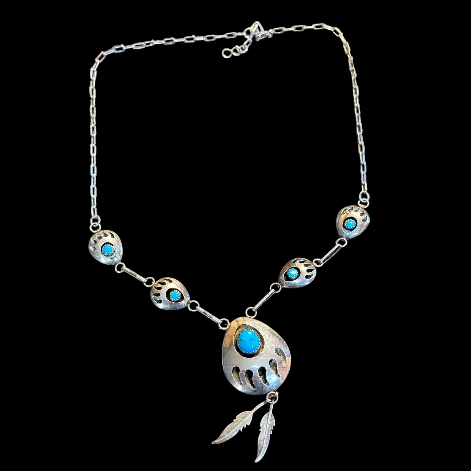 Vintage Native American Sterling Silver Turquoise Bear Claw Necklace Signed SJ 17.75” 11.67g: Maker: Signed SJ as shown, unknown. / Material: Sterling Silver. / Stone: Turquoise. / Size: 17 3/4” long. / Weight: 11.67 grams. / Condition: Great, ready to enjoy. / Sold as is. Measurements a