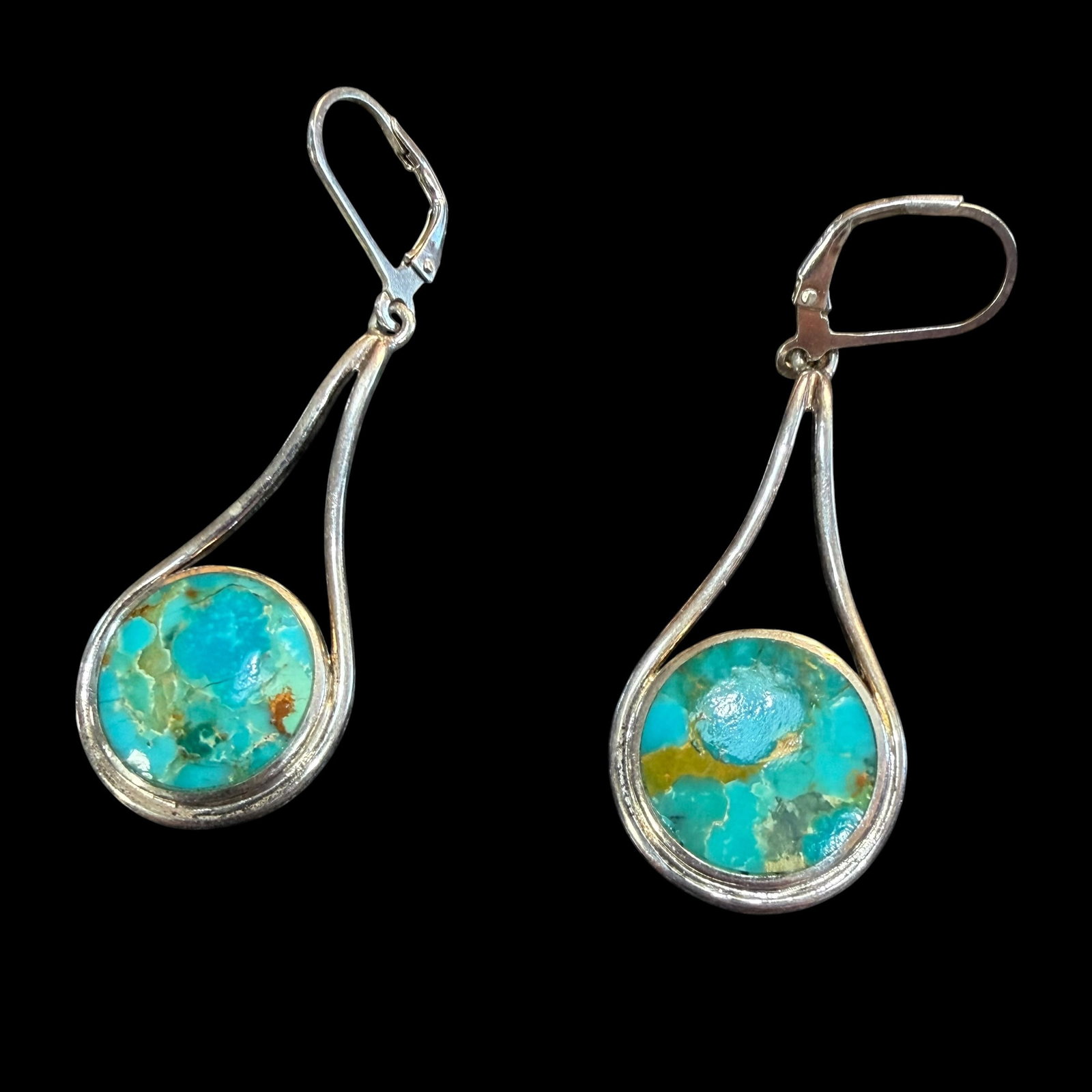 Vintage Sterling Silver Turquoise Southwestern Style Signed BBJ Earrling 1.5” 7.18g 925: Maker: BBJ. I believe is out of Thailand. / Material: Sterling Silver. / Stone: Turquoise. / Size: 1 1/2” x 3/4” without hook. / Weight: 7.18 grams combined. / Condition: Great, ready to b