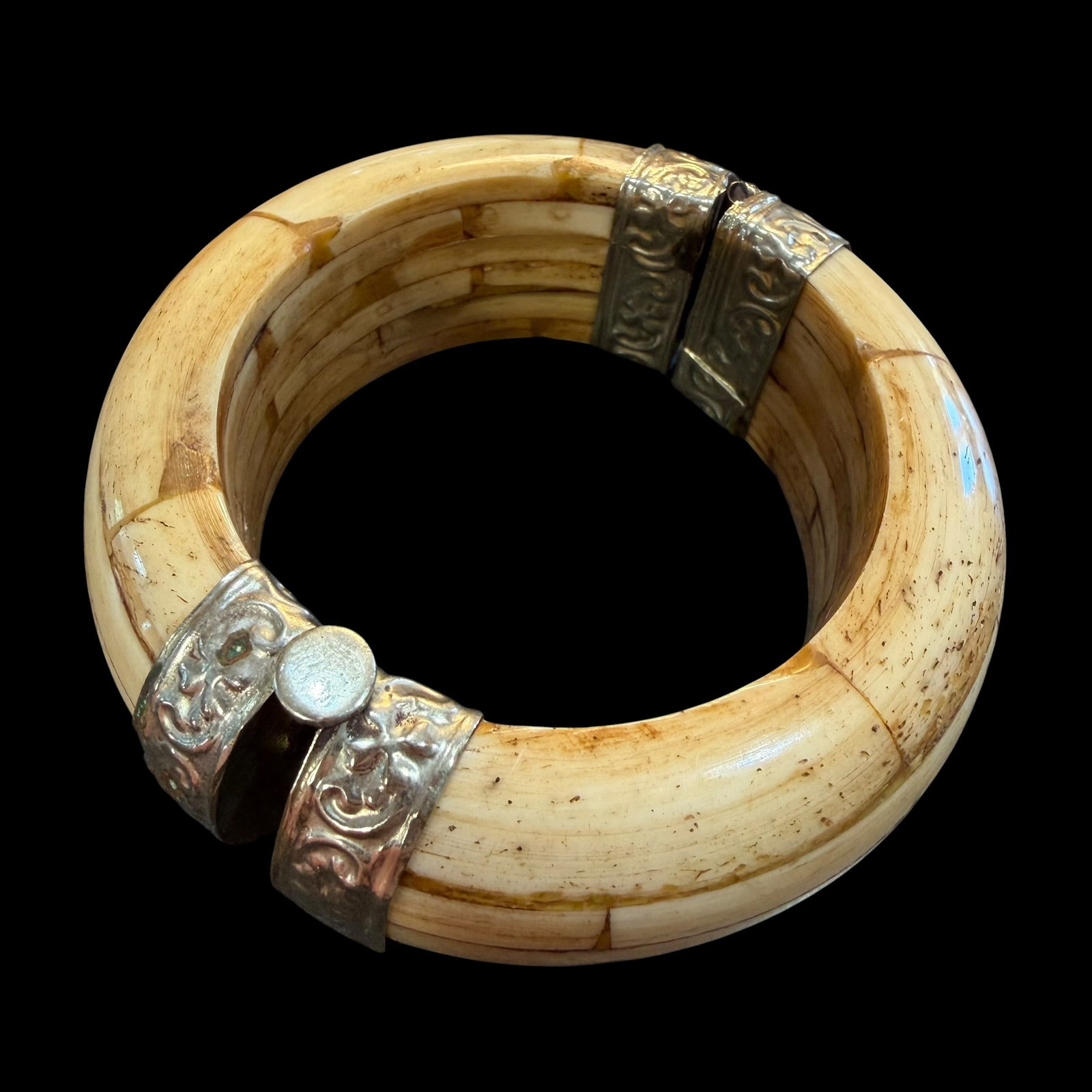Vintage Layered Bone Hinged Bangle Bracelet Silver Tone Metal (1 of 11)