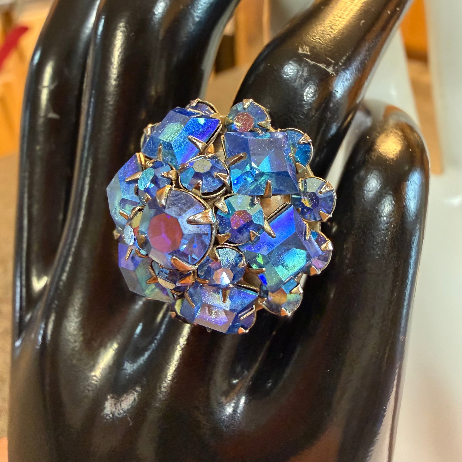 Vintage Rhinestone Fancy Costume Cocktail Ring Blue Purple Sz 6 Flex (1 of 10)