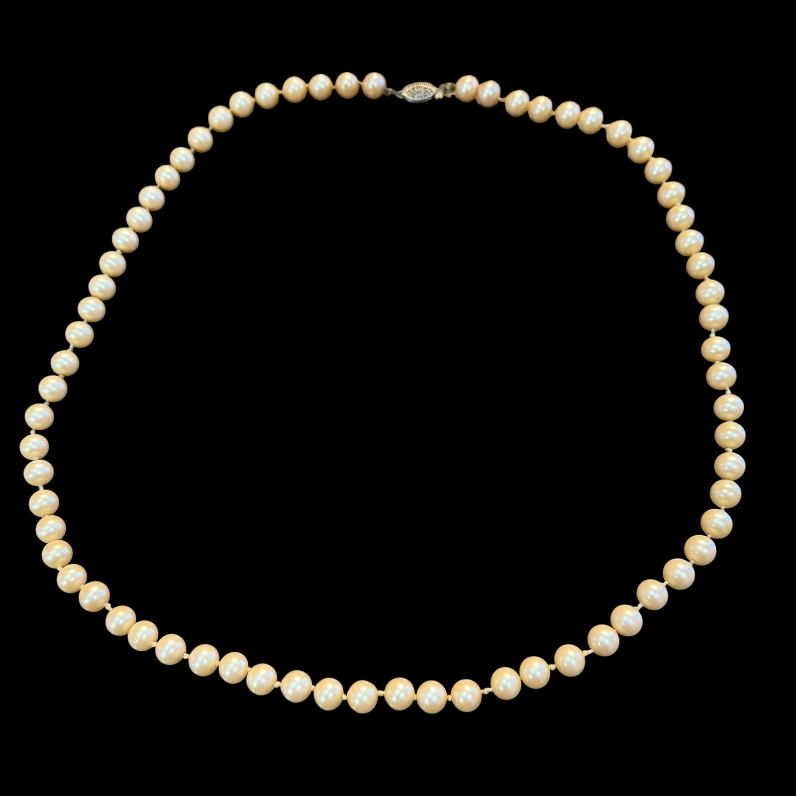 Vintage Pearl Necklace String Strand 25” Long Natural 5/16” Diameter 53.04g: Maker: Unknown, unsigned. / Stone: Pearl. / Size: 25 inches long overall. Pearls are appx 5/16” diameter ea. / Weight: 53.04 grams total weight./ Condition: Great, ready to be enjoyed. It is bel