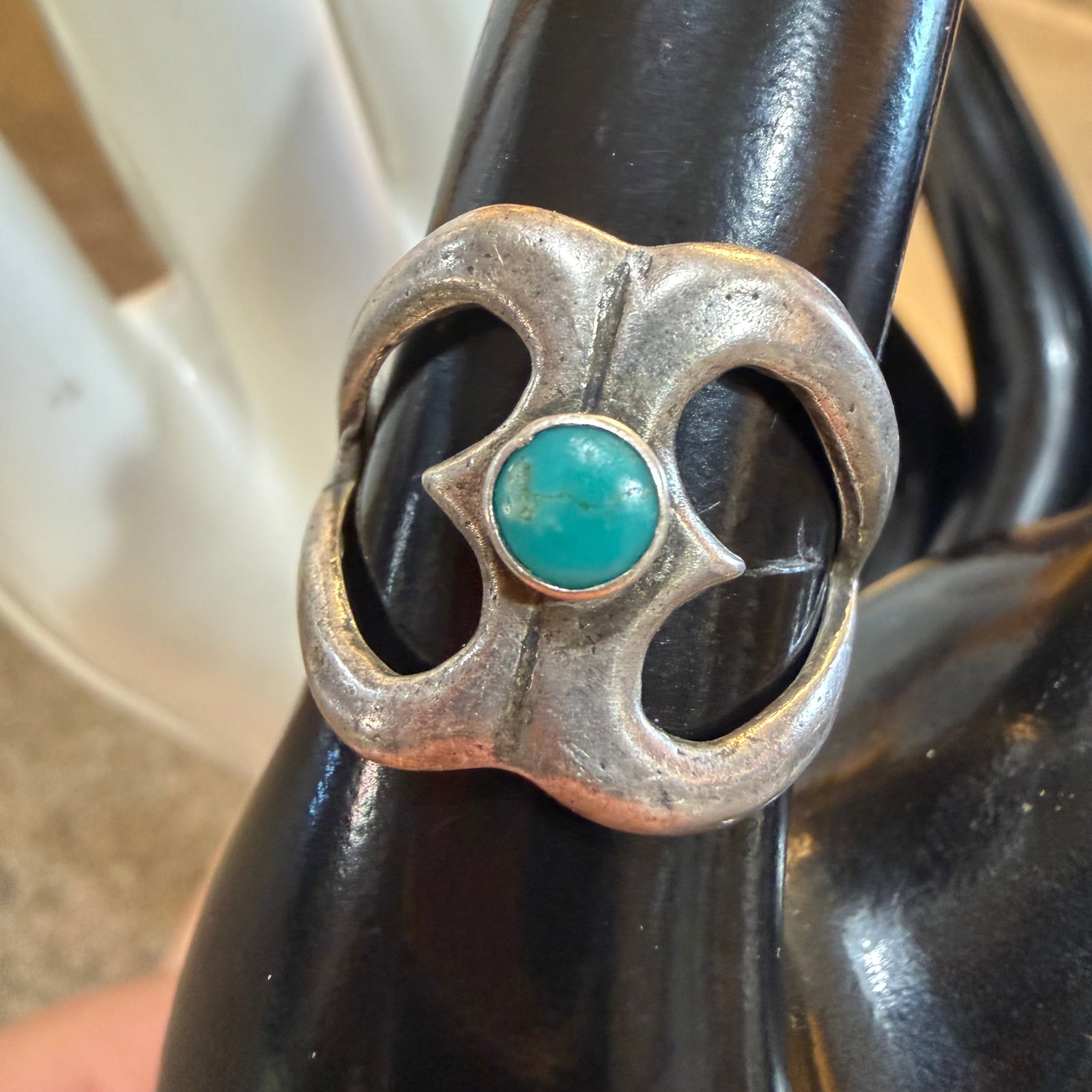 Vintage Native American Old Pawn Sterling Silver Turquoise Ring Sz 8 3.68g 925: Maker: Likely Old Pawn. / Material: Sterling Silver. / Stone: Turquoise. / Size: 8. Face measures 11/16” wide. / Weight: 3.68 grams. / Condition: Great, ready to enjoy. / Sold as is. Measurement