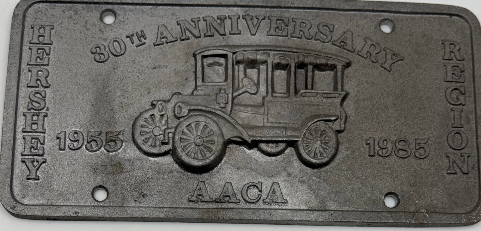 1985 AACA Hershey Region 30th Anniversary Cast Metal Plaque (1 of 3)