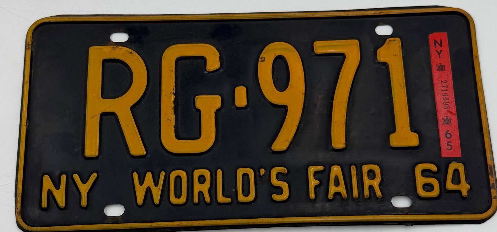 1964 New York World’s Fair License Plate RG-971 (1 of 3)