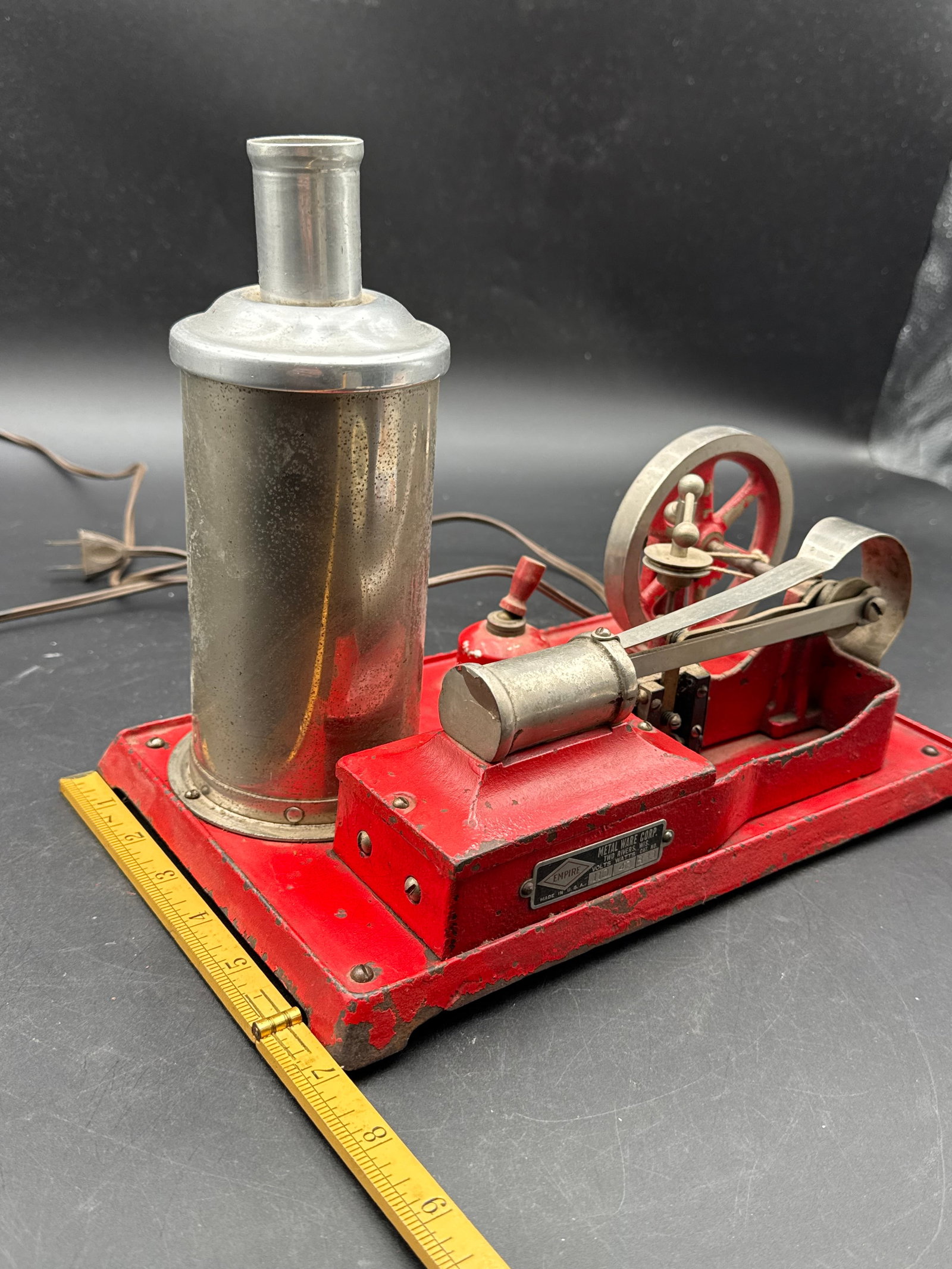Empire Model B33 engine - 7