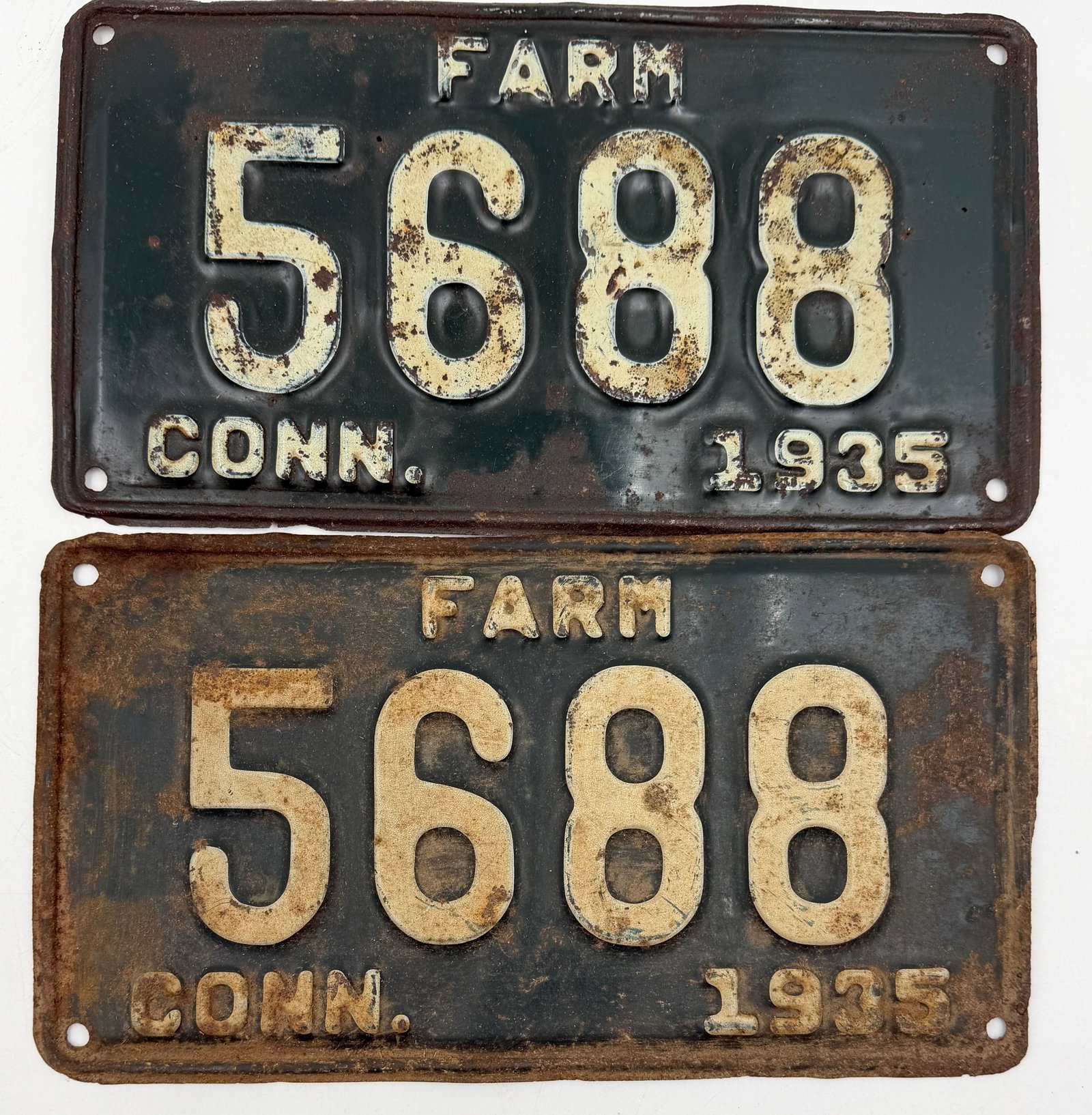 1935 Connecticut Farm License Plate Pair 5688 (1 of 4)