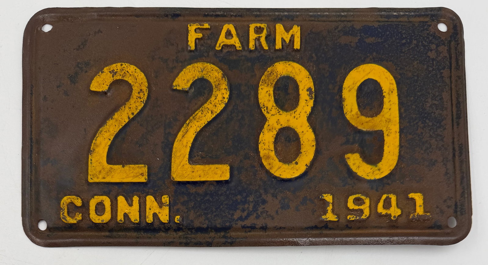 1941 Connecticut Farm License Plate 2289 (1 of 5)
